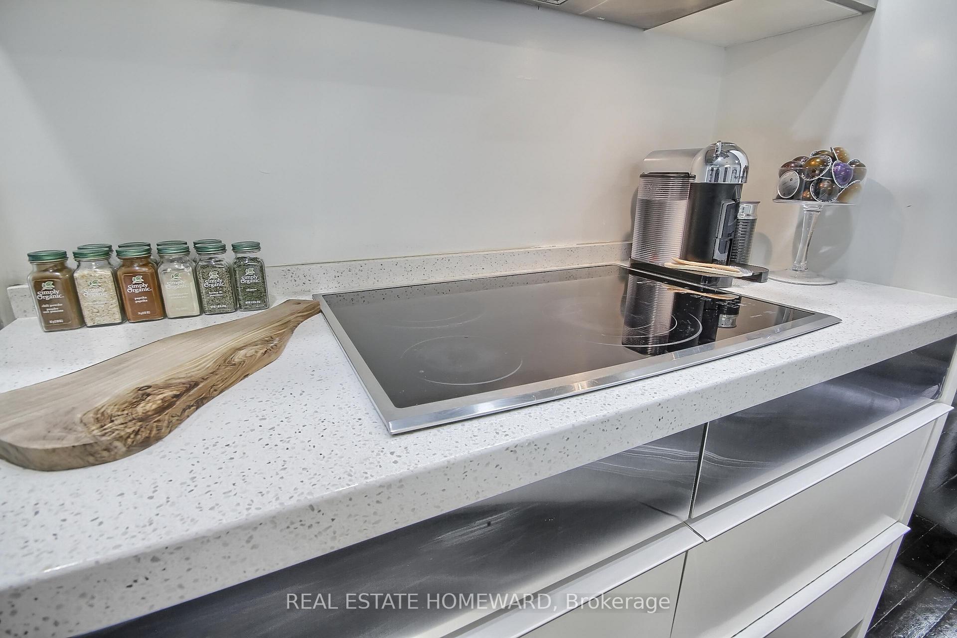 Photo 4 of 40 Whitehall Road, Toronto, Rosedale-Moore Park — HOMEH
