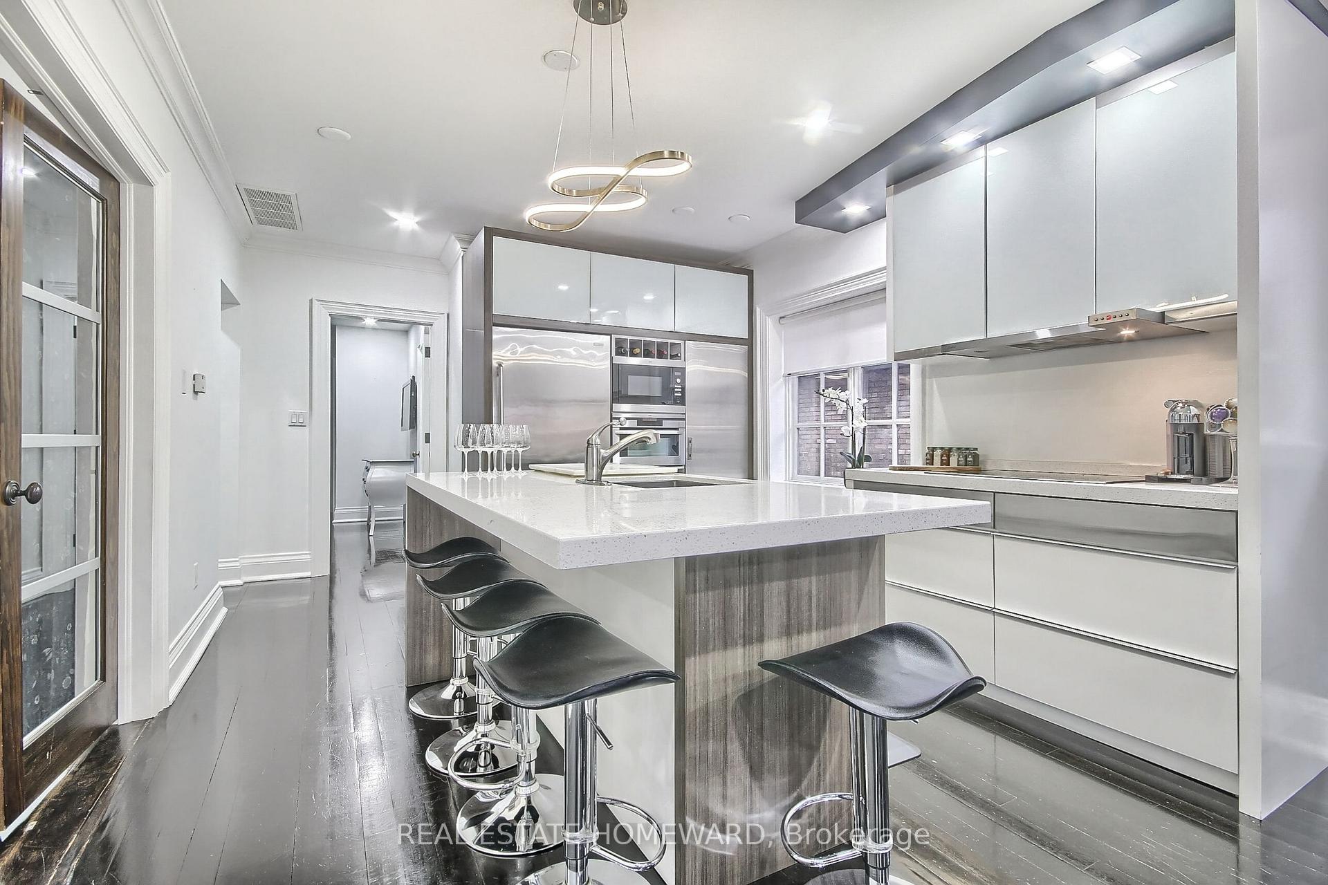 Photo 19 of 40 Whitehall Road, Toronto, Rosedale-Moore Park — HOMEH
