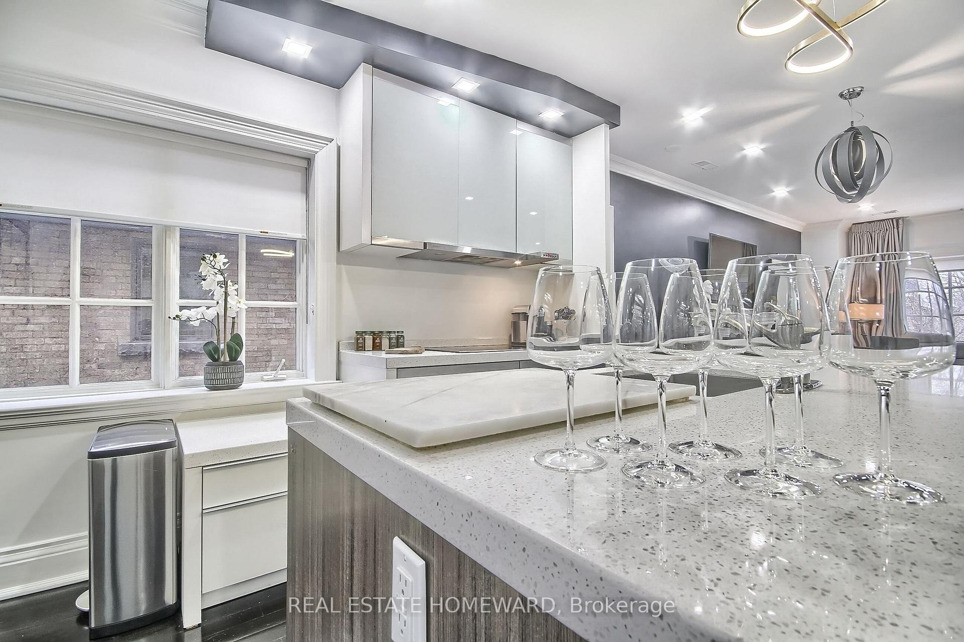 Photo 20 of 40 Whitehall Road, Toronto, Rosedale-Moore Park — HOMEH