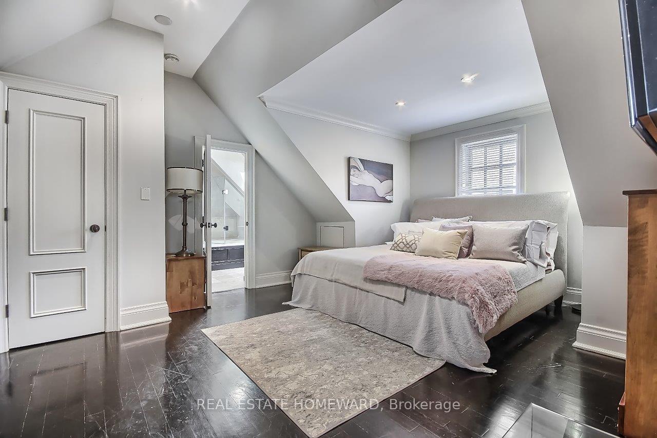 Photo 29 of 40 Whitehall Road, Toronto, Rosedale-Moore Park — HOMEH
