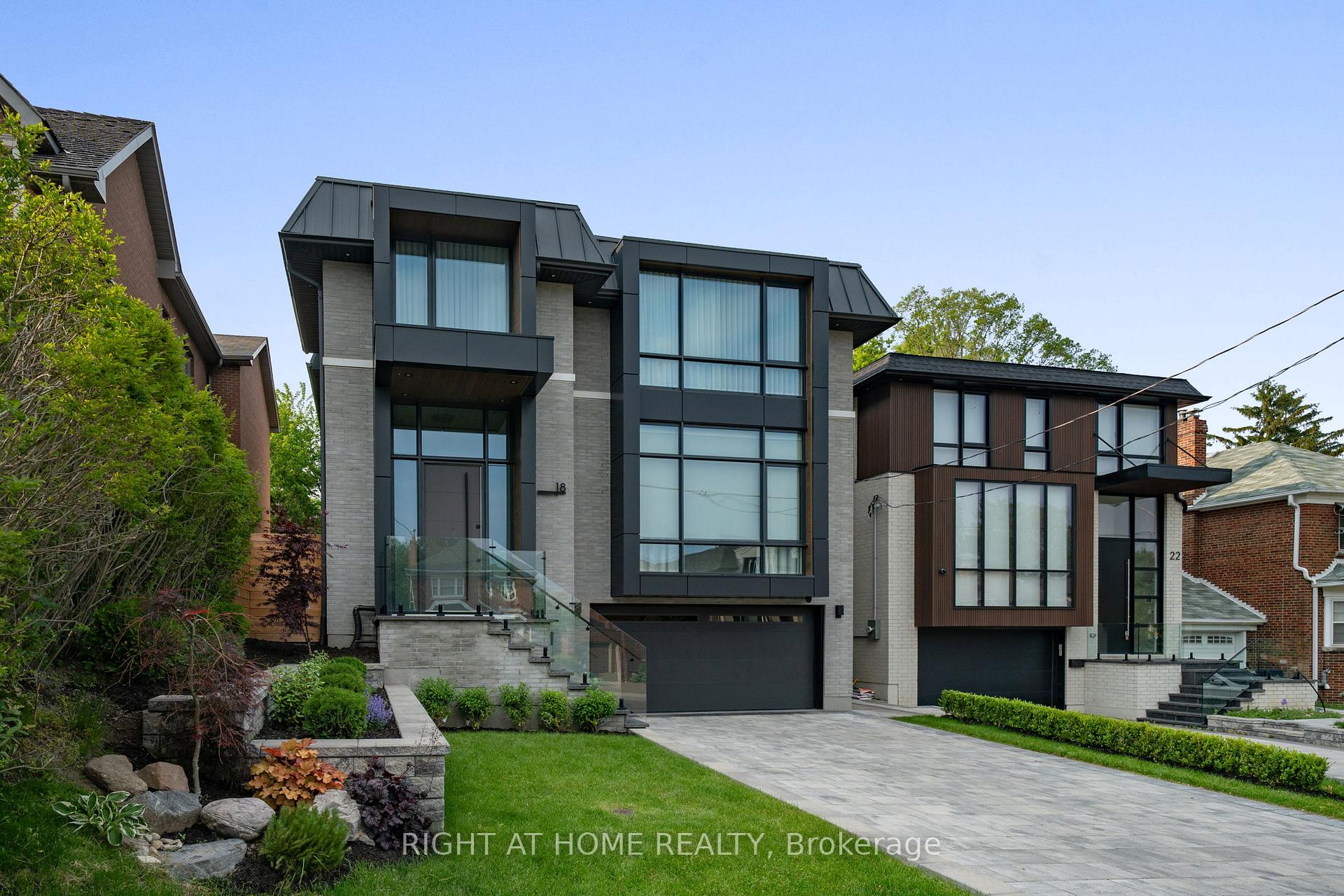 Photo 2 of 18 Divadale Drive, Toronto, Leaside — HOMEH
