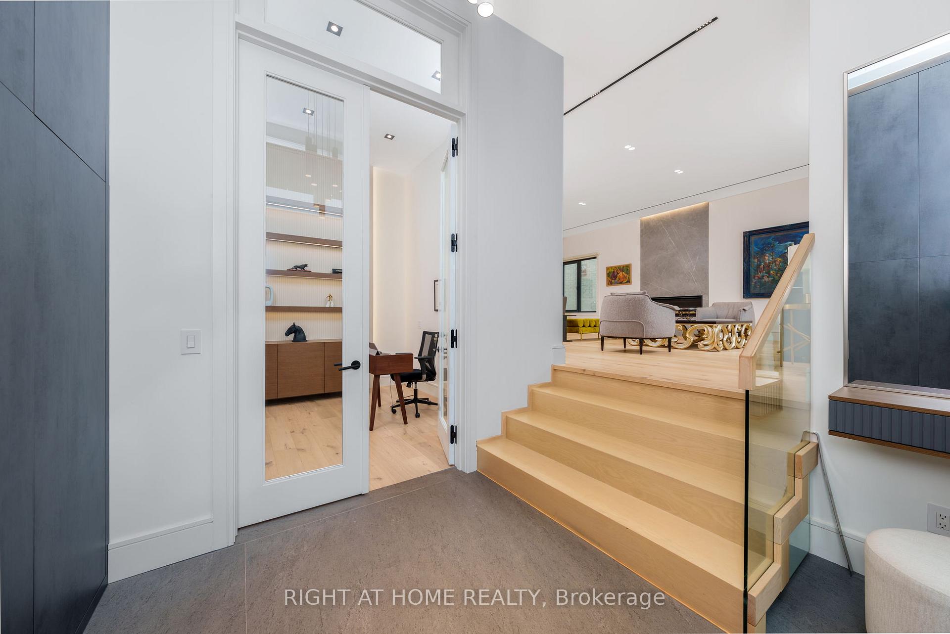 Photo 6 of 18 Divadale Drive, Toronto, Leaside — HOMEH