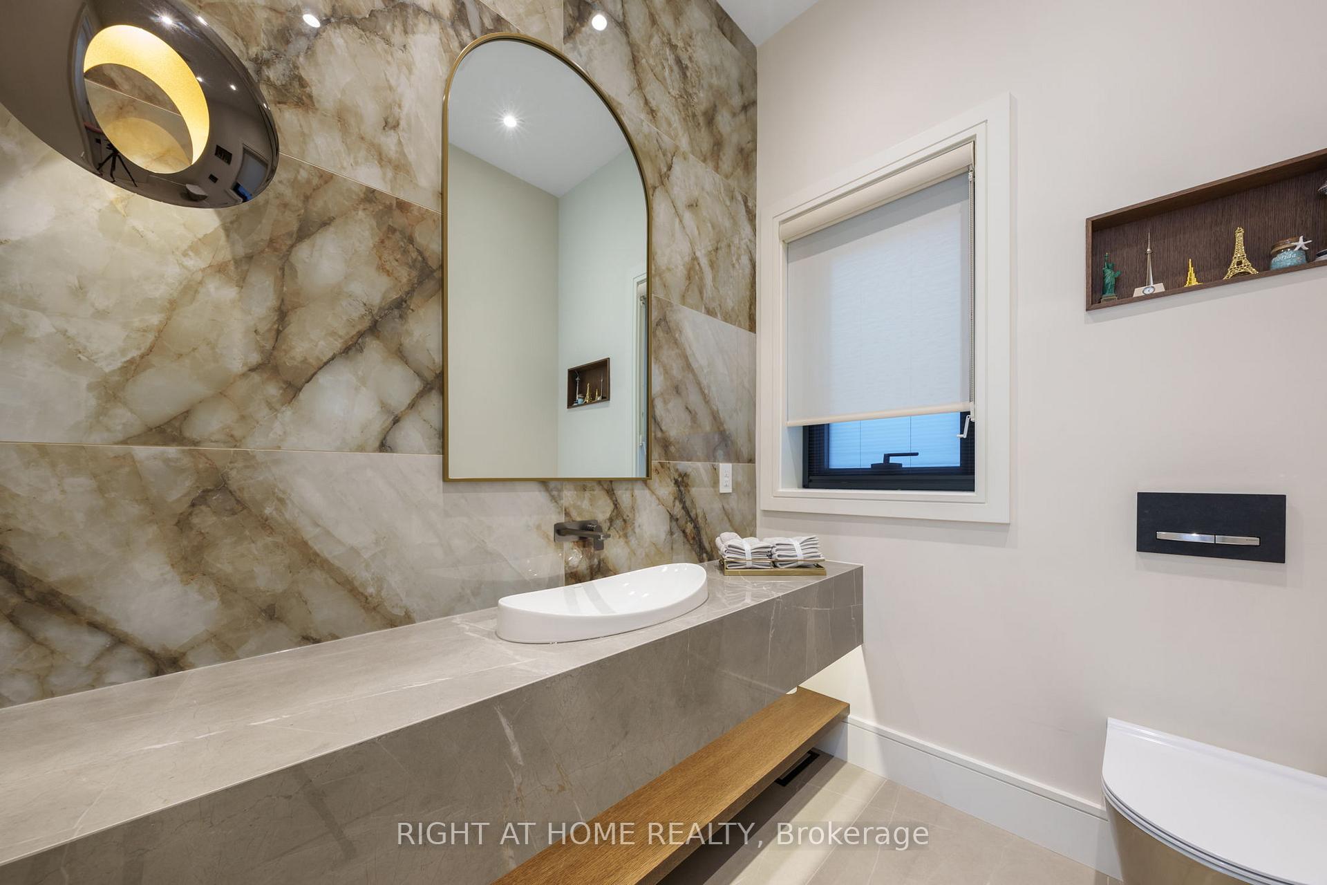 Photo 14 of 18 Divadale Drive, Toronto, Leaside — HOMEH