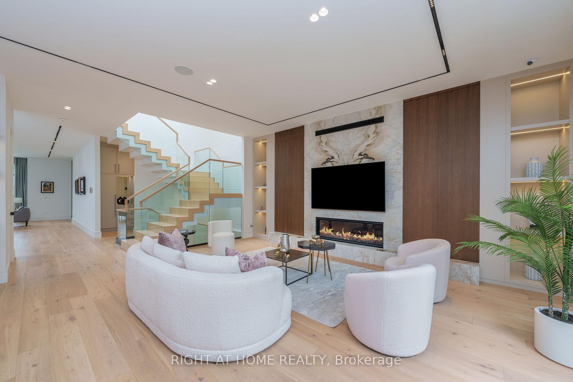 Photo 17 of 18 Divadale Drive, Toronto, Leaside — HOMEH