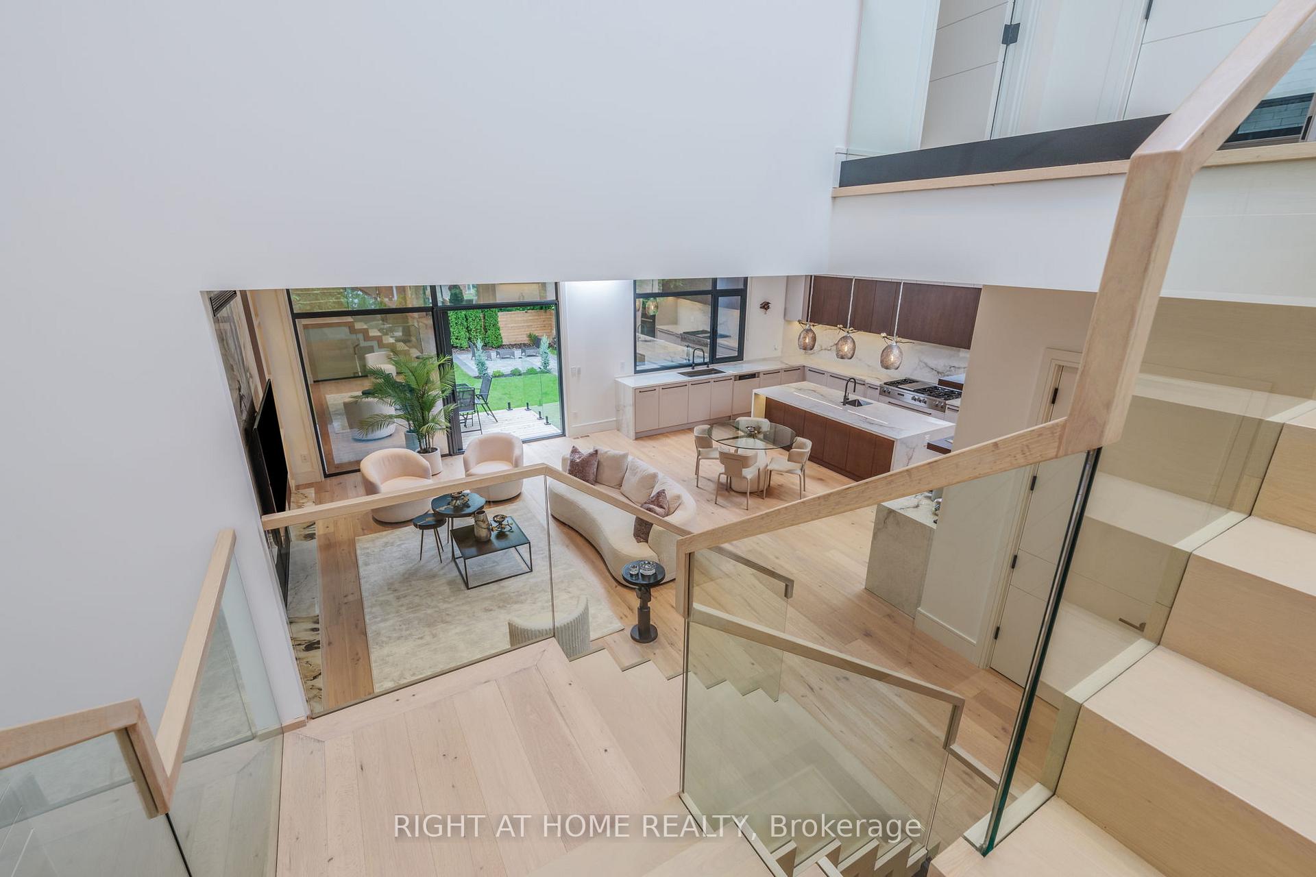 Photo 27 of 18 Divadale Drive, Toronto, Leaside — HOMEH