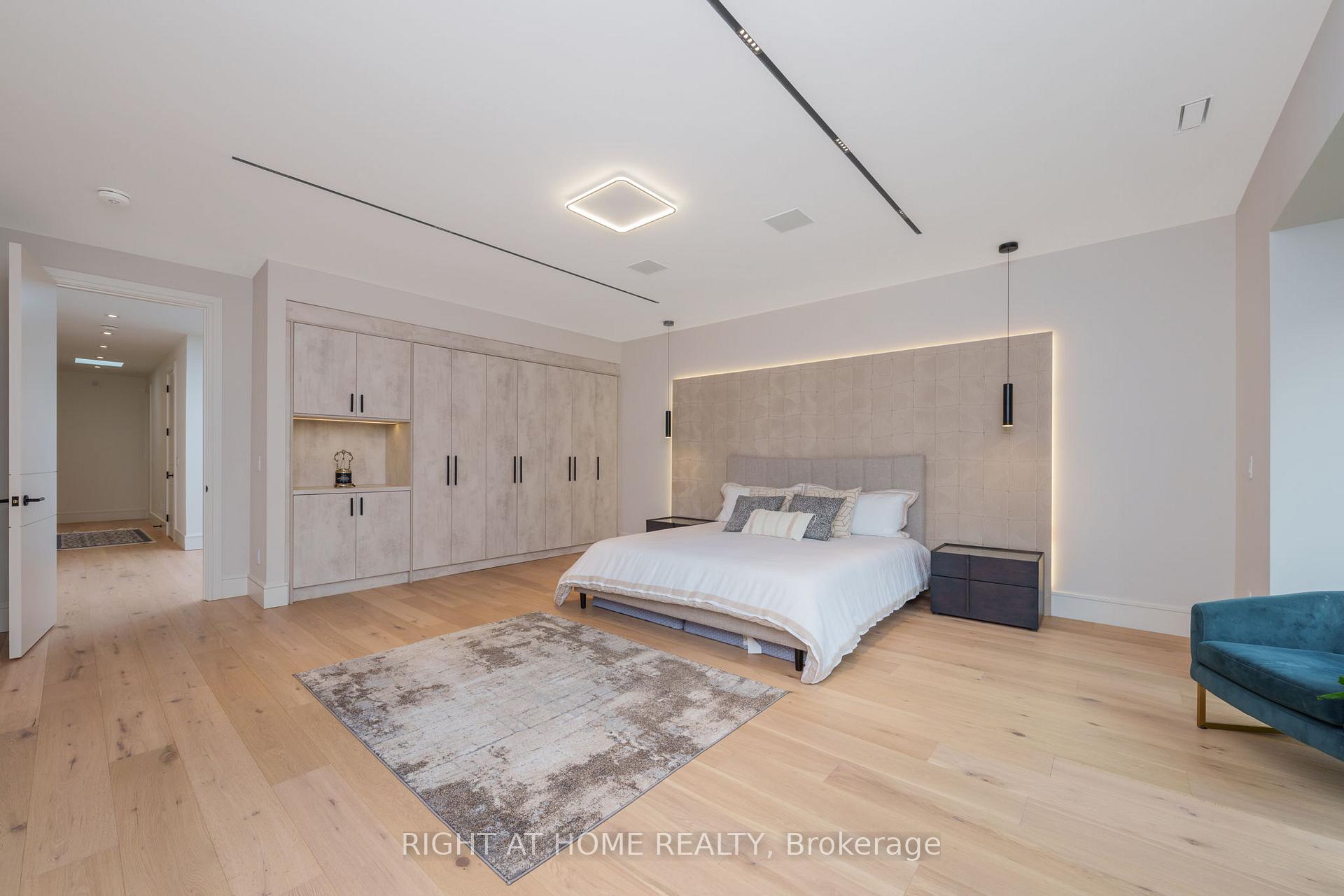 Photo 29 of 18 Divadale Drive, Toronto, Leaside — HOMEH