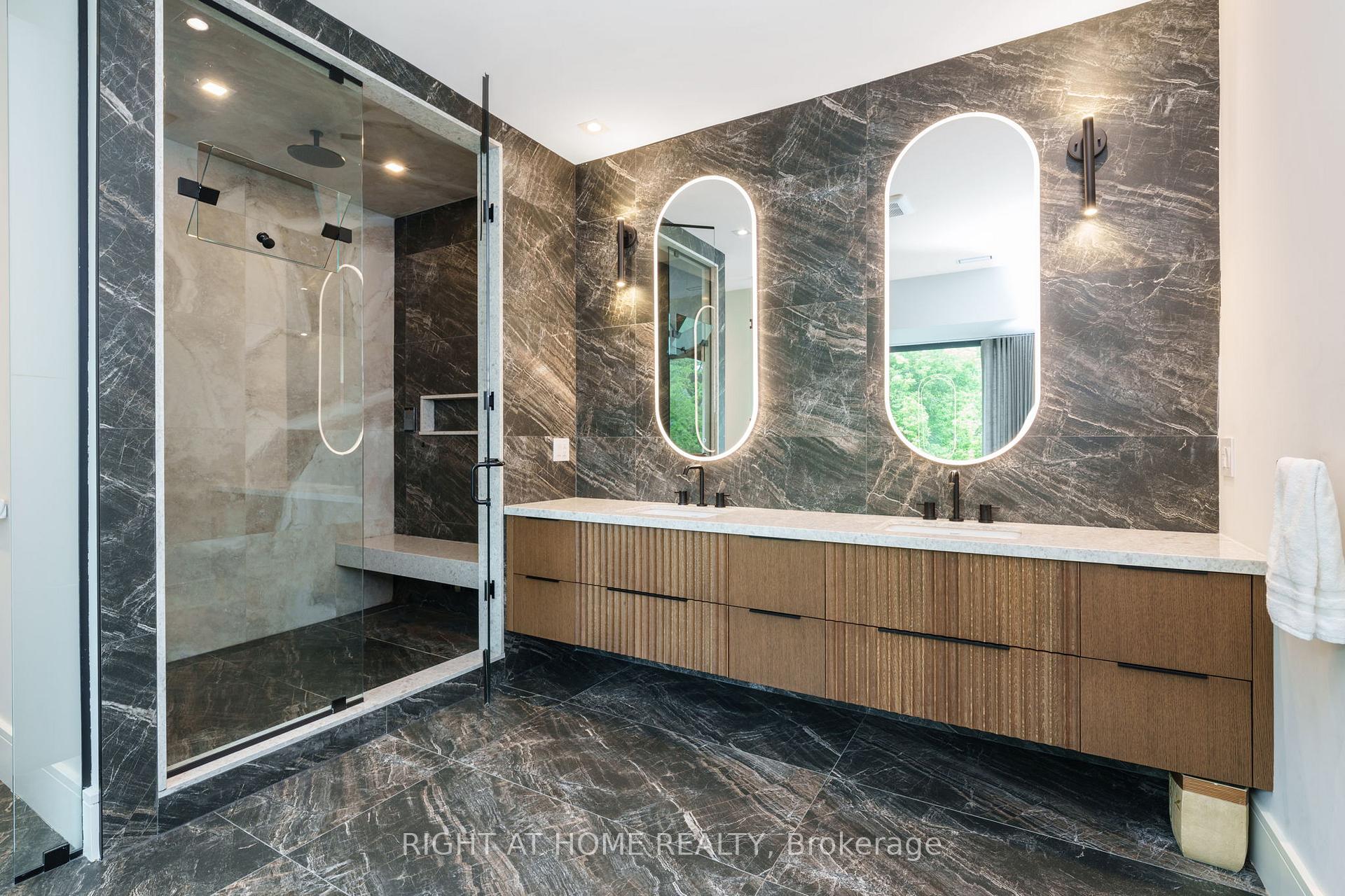 Photo 31 of 18 Divadale Drive, Toronto, Leaside — HOMEH