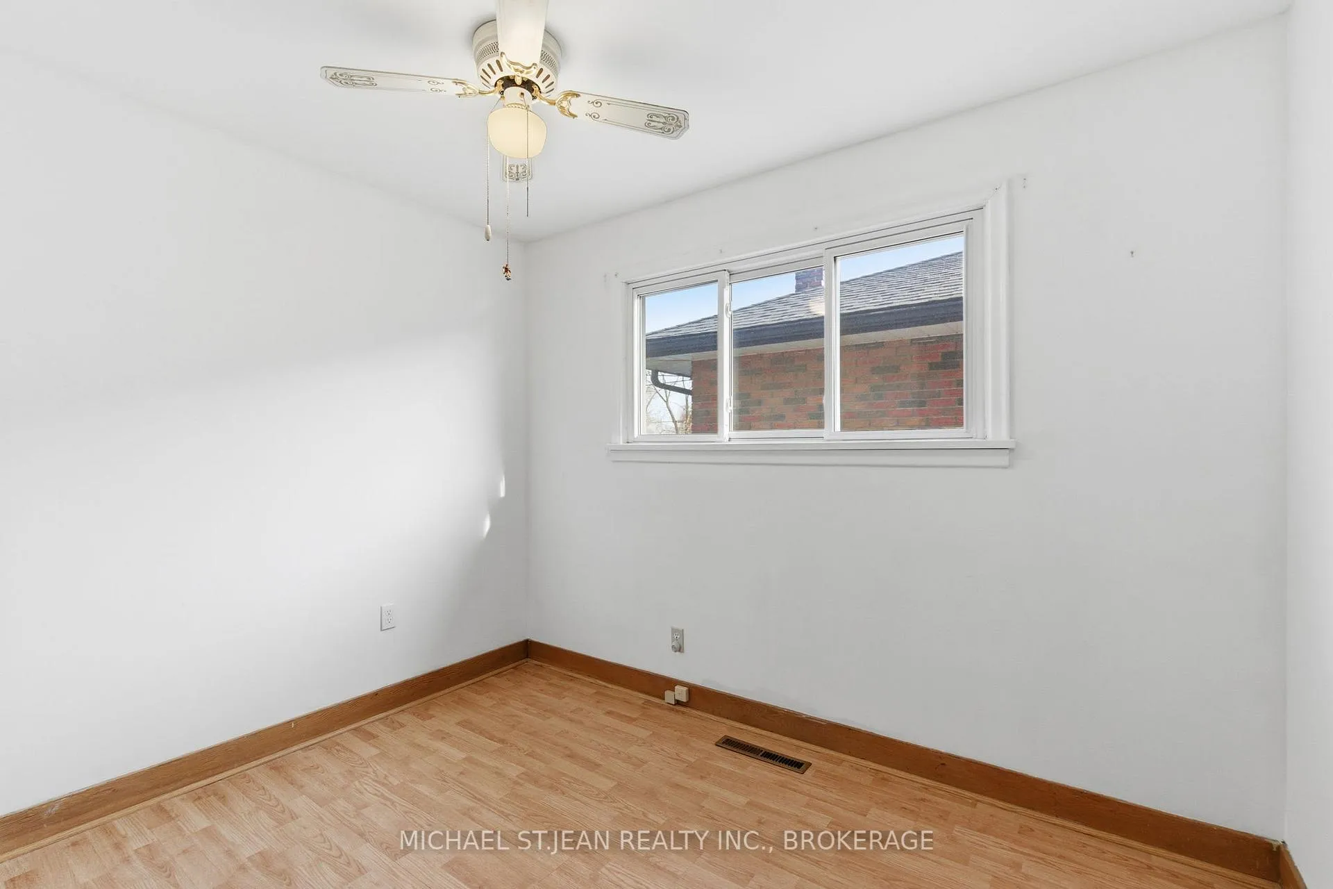 Photo 17 of 66 Rose Avenue, Thorold, Thorold Downtown — HOMEH