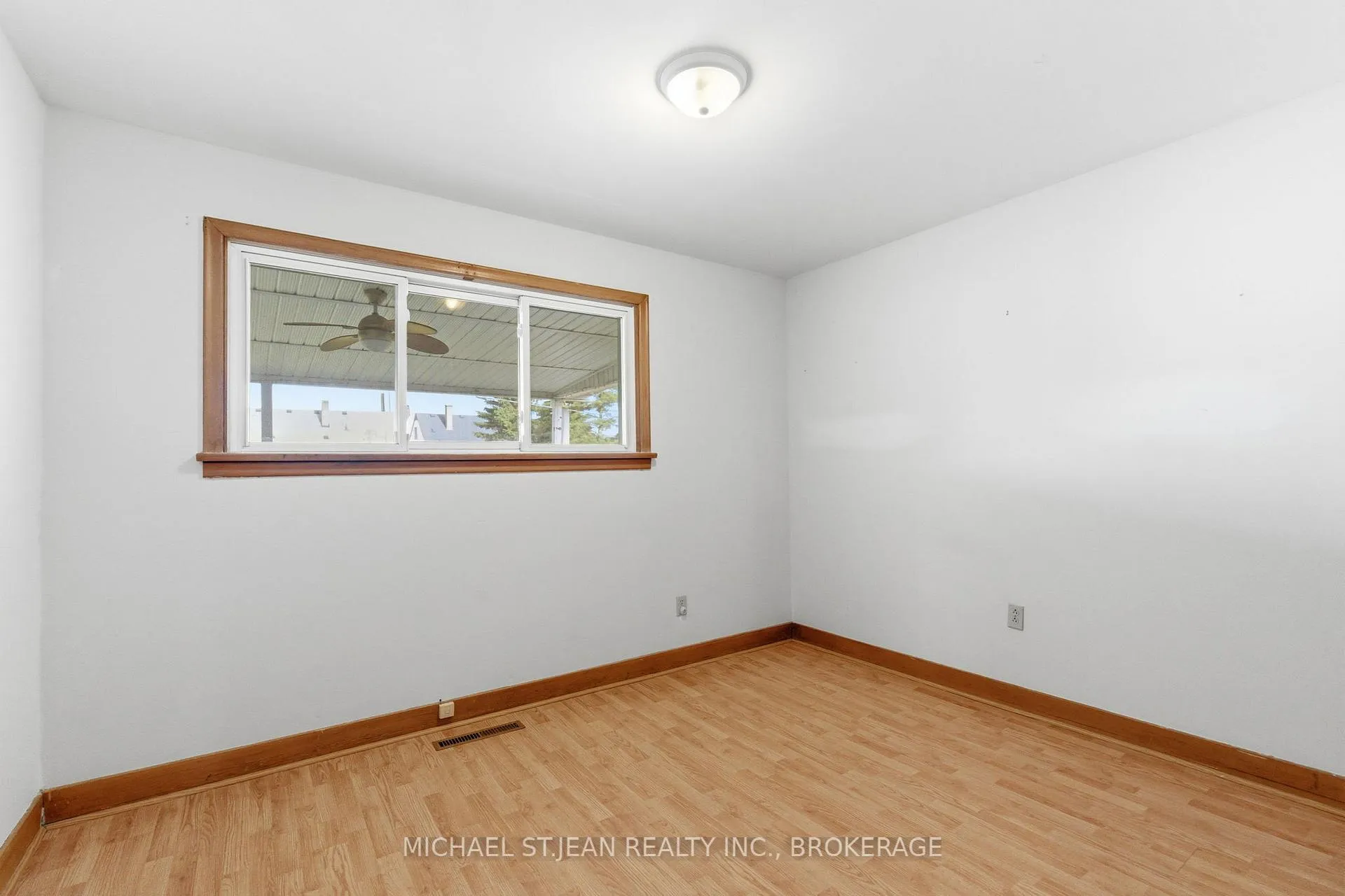 Photo 23 of 66 Rose Avenue, Thorold, Thorold Downtown — HOMEH