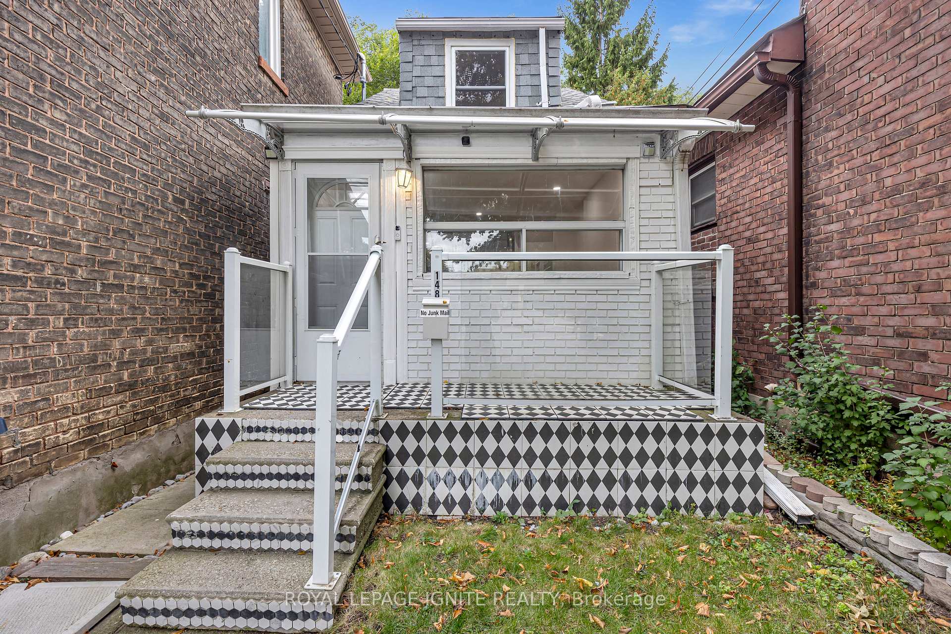 Front of 148 Barrington Avenue