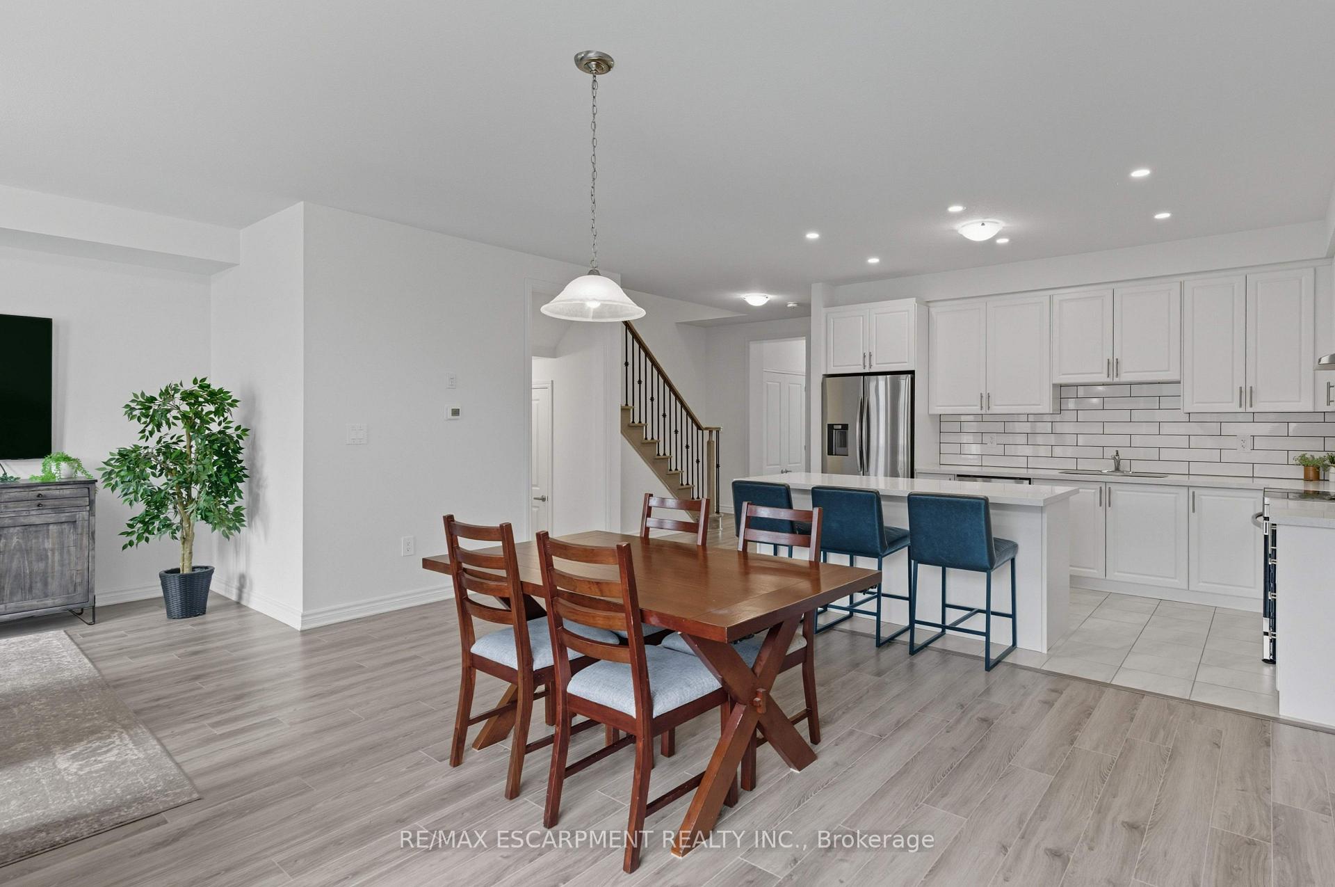 Photo 9 of 10 Beretta Street, Tillsonburg — HOMEH