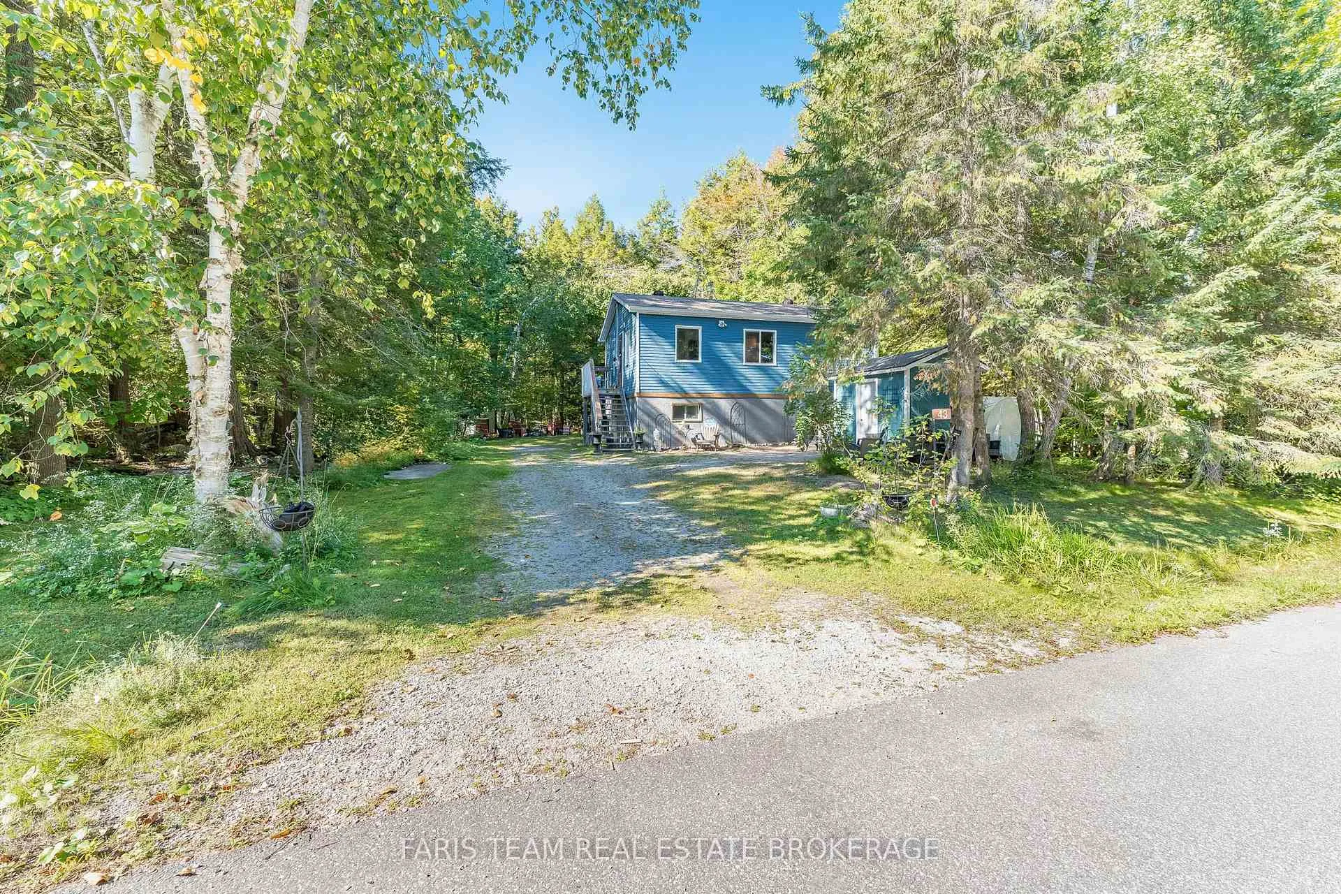 Photo 4 of 43 Manitou Crescent, Tiny, Rural Tiny — HOMEH