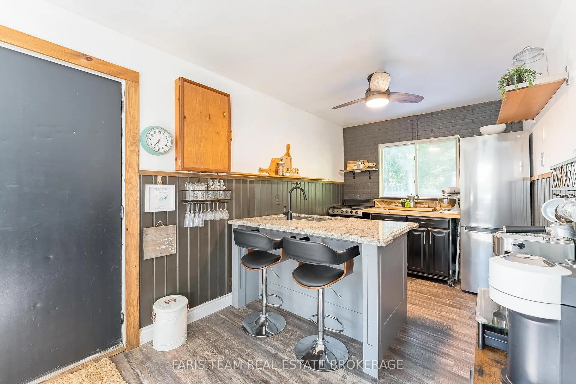 Photo 7 of 43 Manitou Crescent, Tiny, Rural Tiny — HOMEH