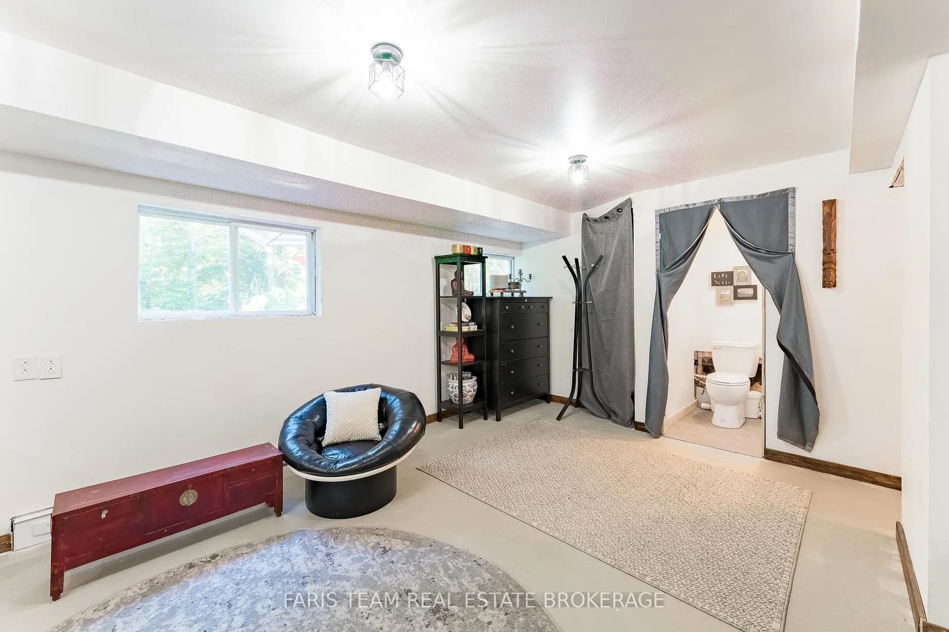 Photo 25 of 43 Manitou Crescent, Tiny, Rural Tiny — HOMEH