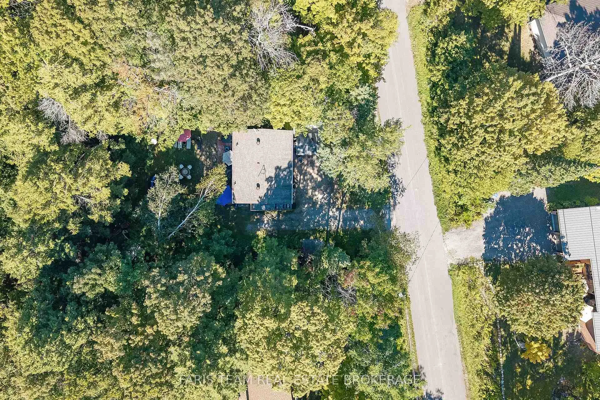 Photo 36 of 43 Manitou Crescent, Tiny, Rural Tiny — HOMEH