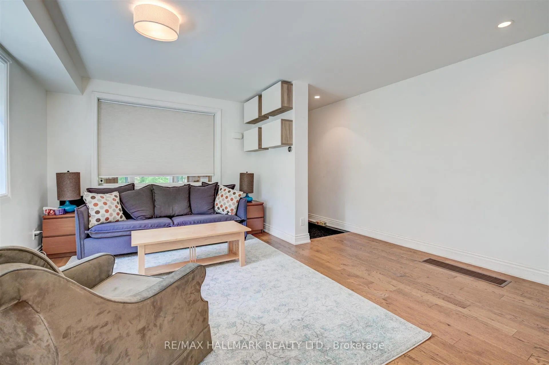 Photo 7 of 301 Silver Birch Avenue, Toronto, The Beaches — HOMEH