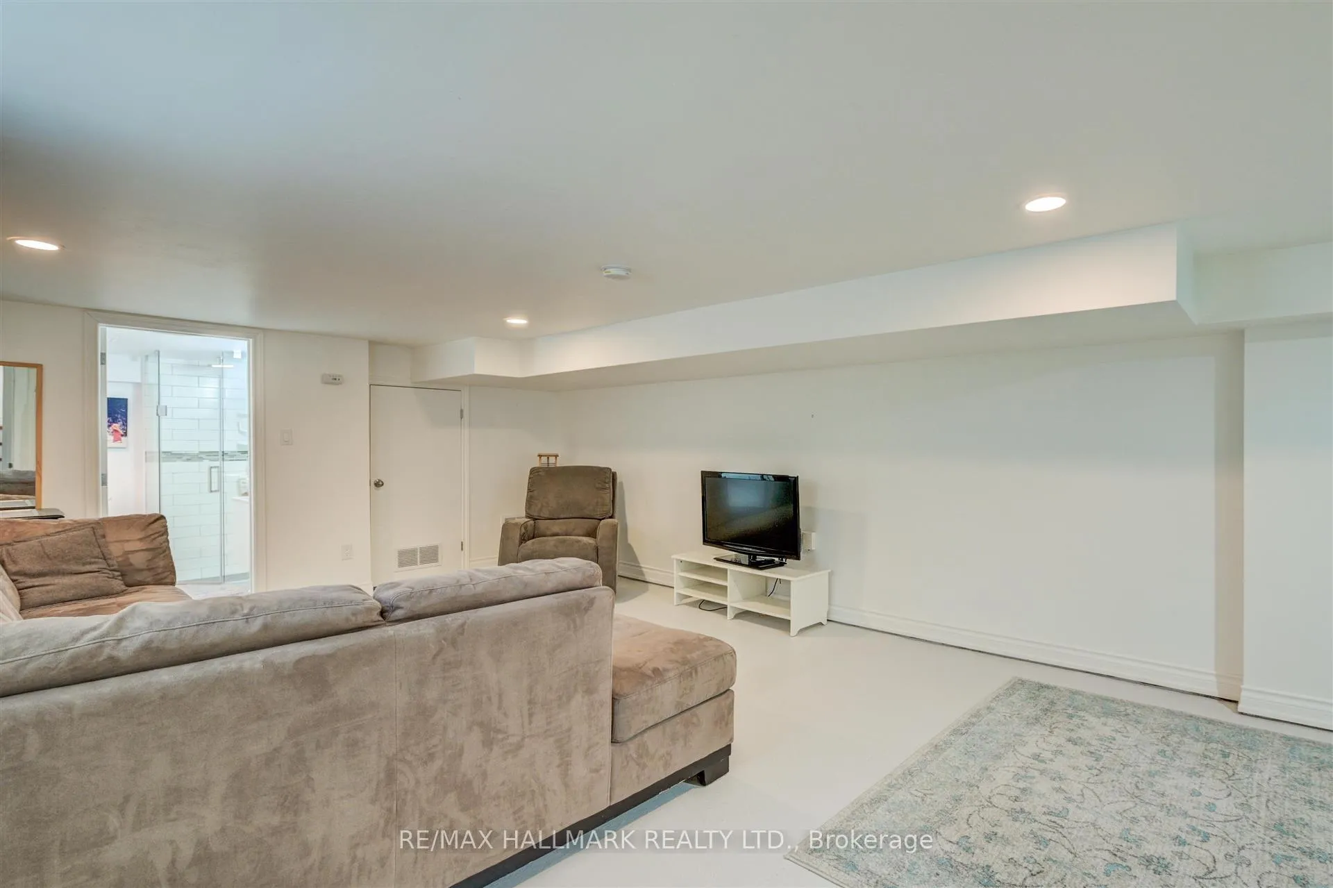 Photo 24 of 301 Silver Birch Avenue, Toronto, The Beaches — HOMEH
