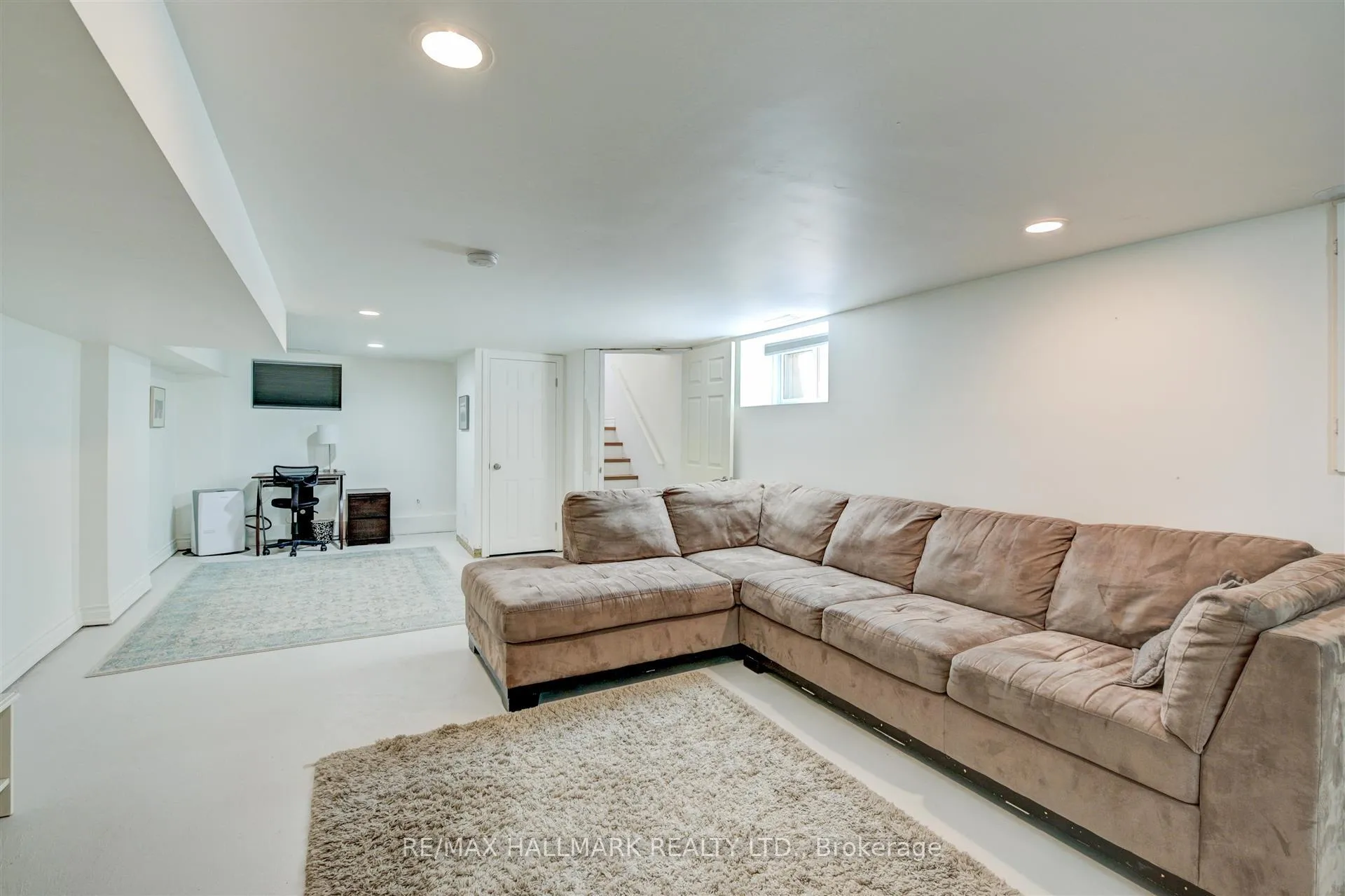 Photo 25 of 301 Silver Birch Avenue, Toronto, The Beaches — HOMEH