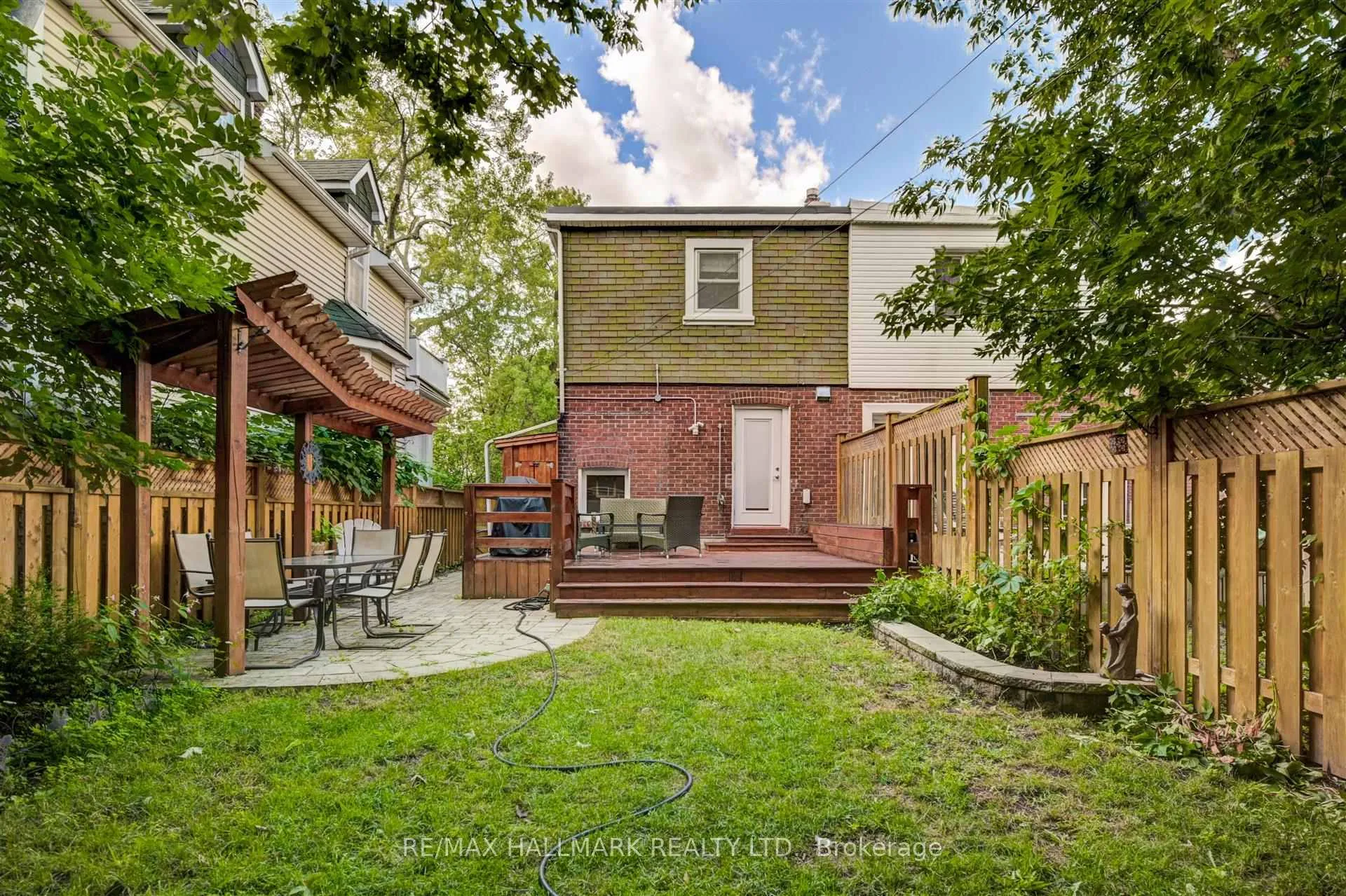 Photo 30 of 301 Silver Birch Avenue, Toronto, The Beaches — HOMEH