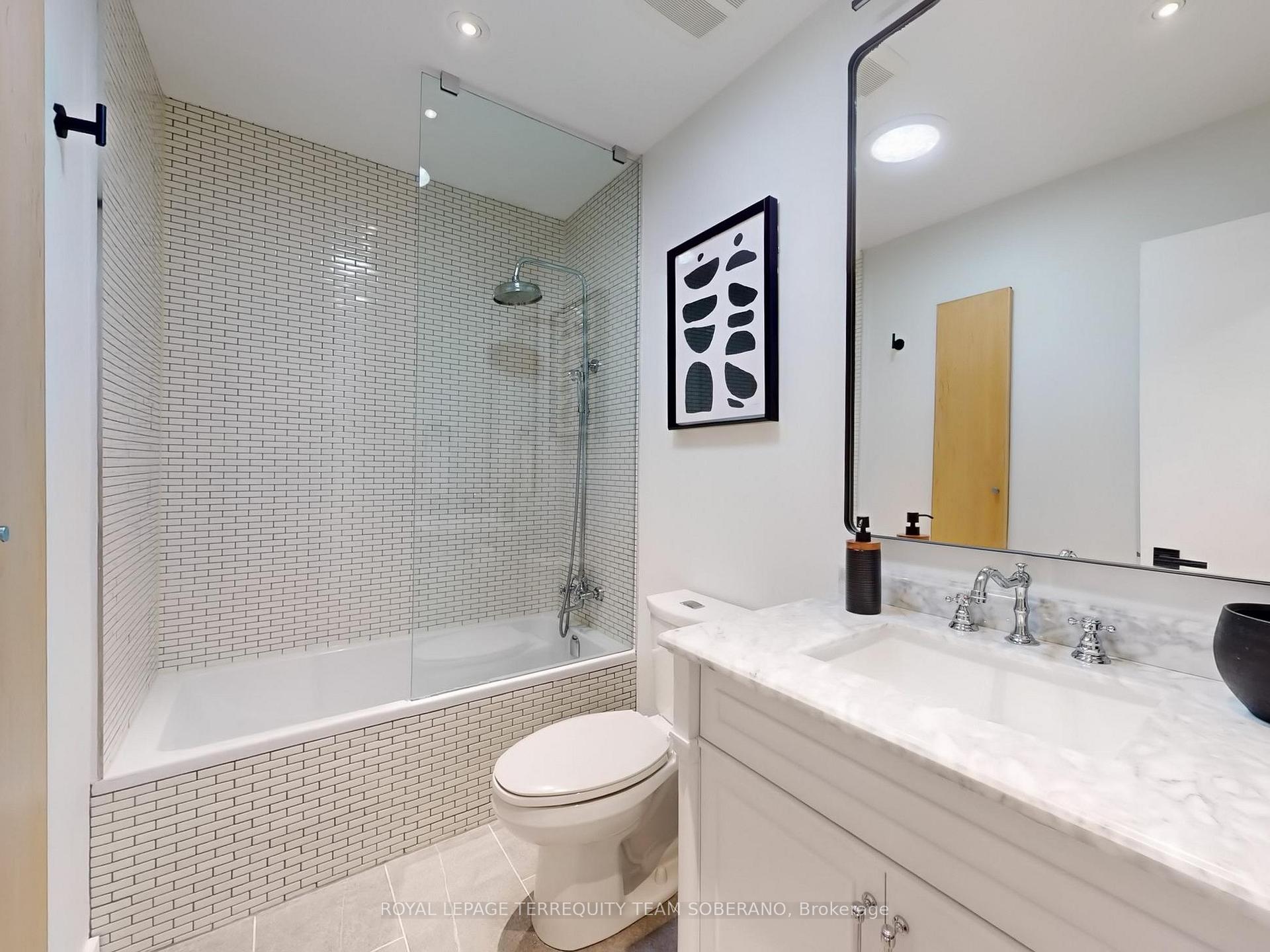 Photo 26 of 246 Ontario Street, Toronto, Moss Park — HOMEH