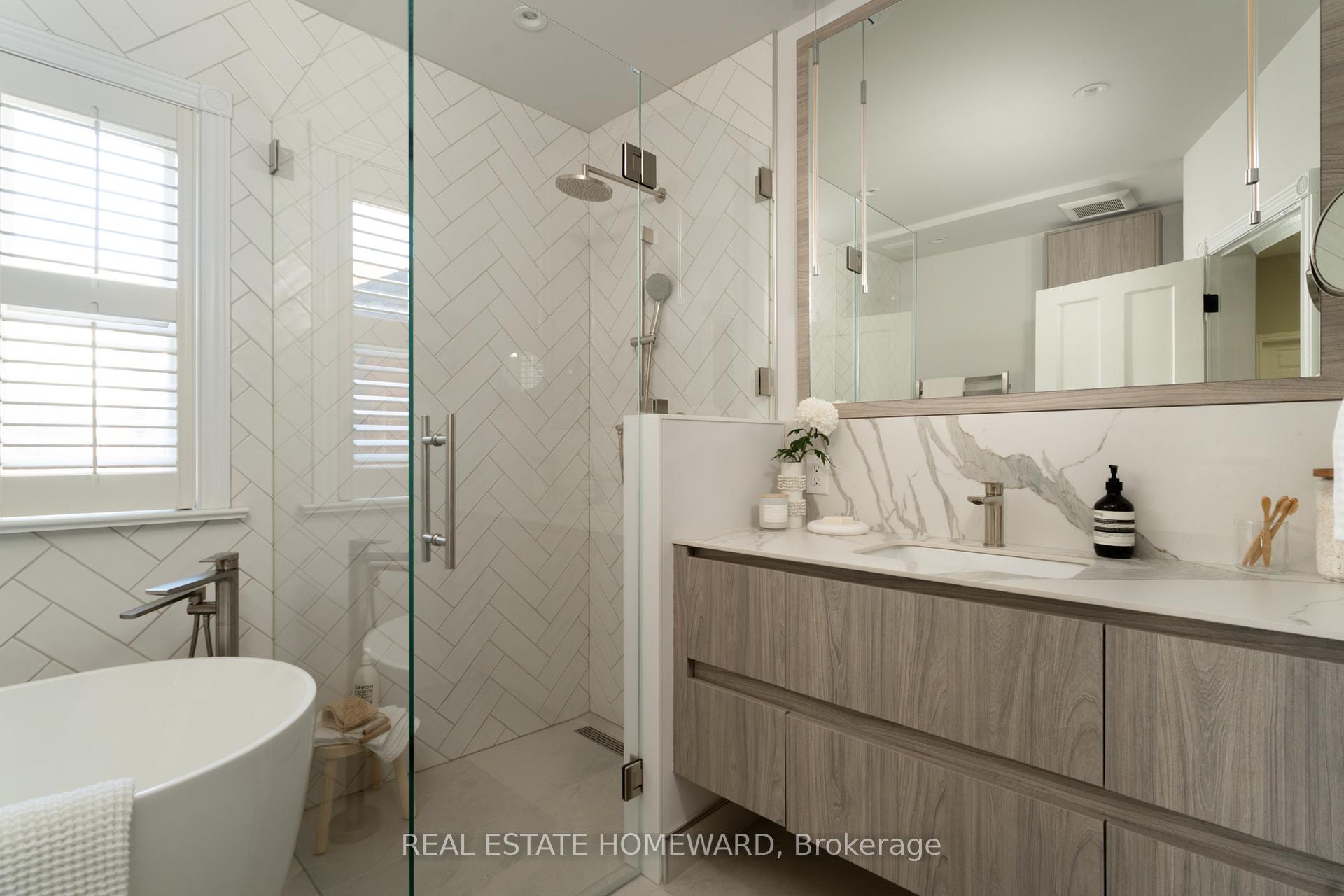 Photo 22 of 122 Simpson Avenue, Toronto, North Riverdale — HOMEH