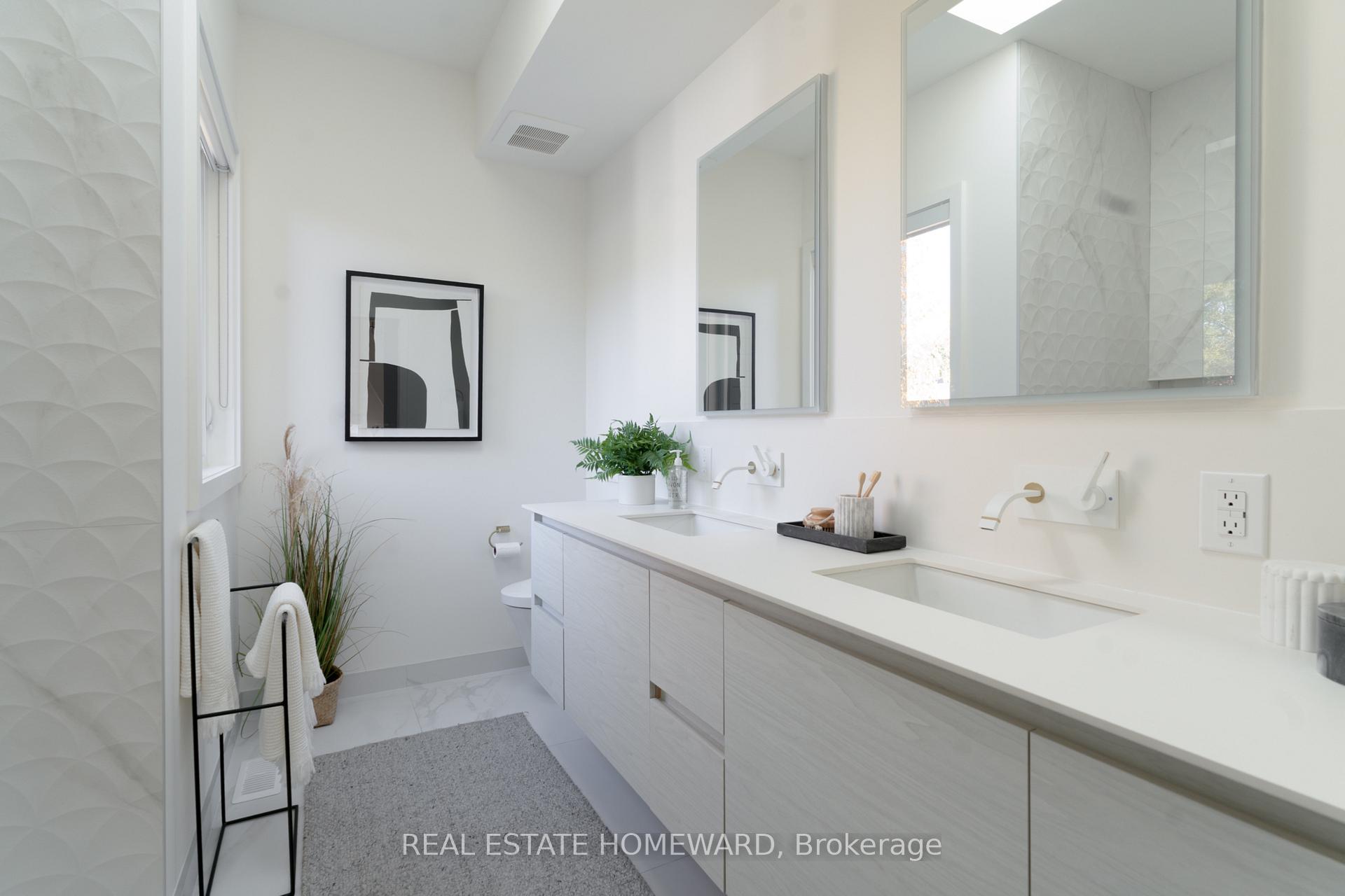 Photo 32 of 122 Simpson Avenue, Toronto, North Riverdale — HOMEH
