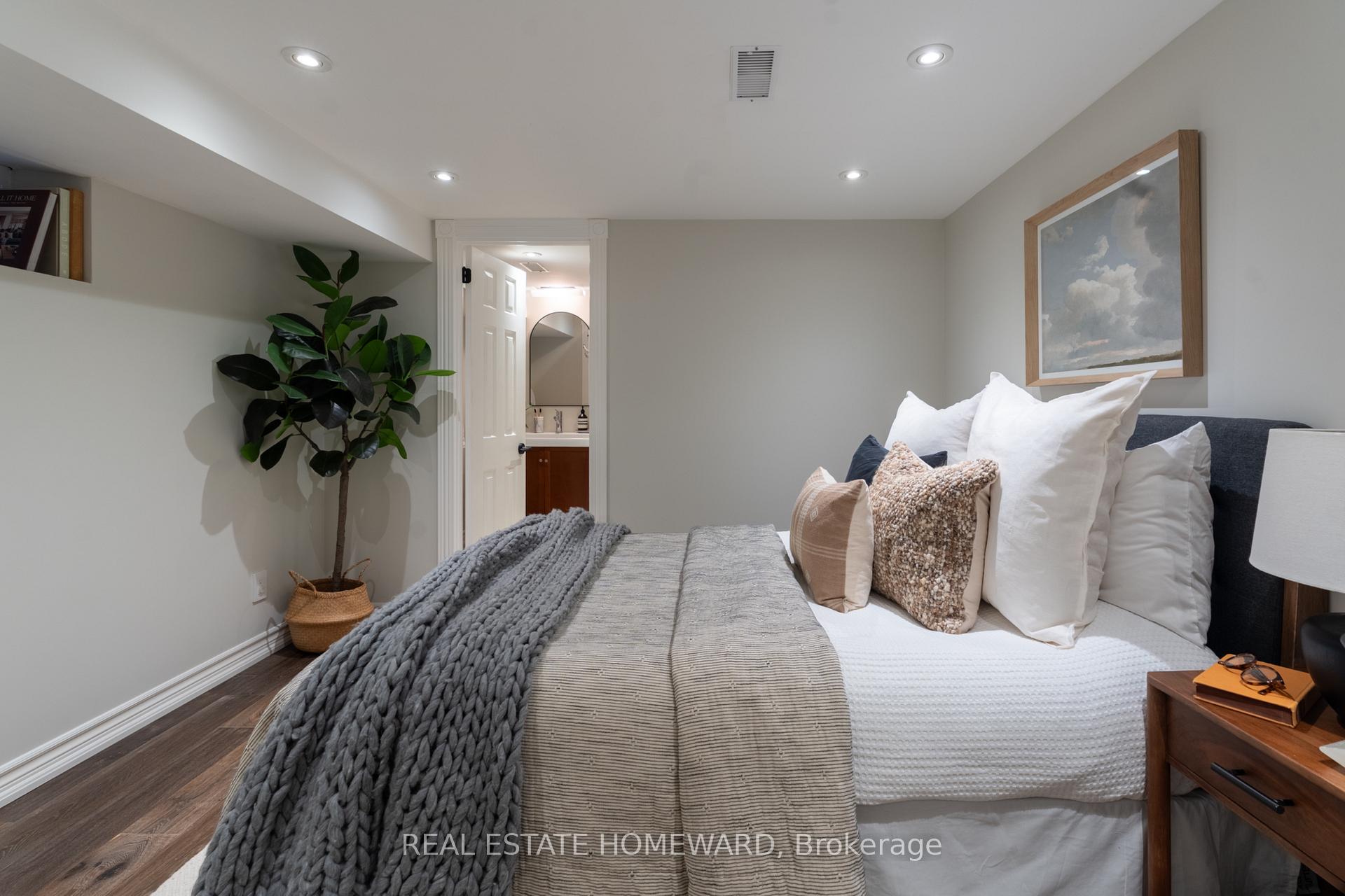 Photo 40 of 122 Simpson Avenue, Toronto, North Riverdale — HOMEH