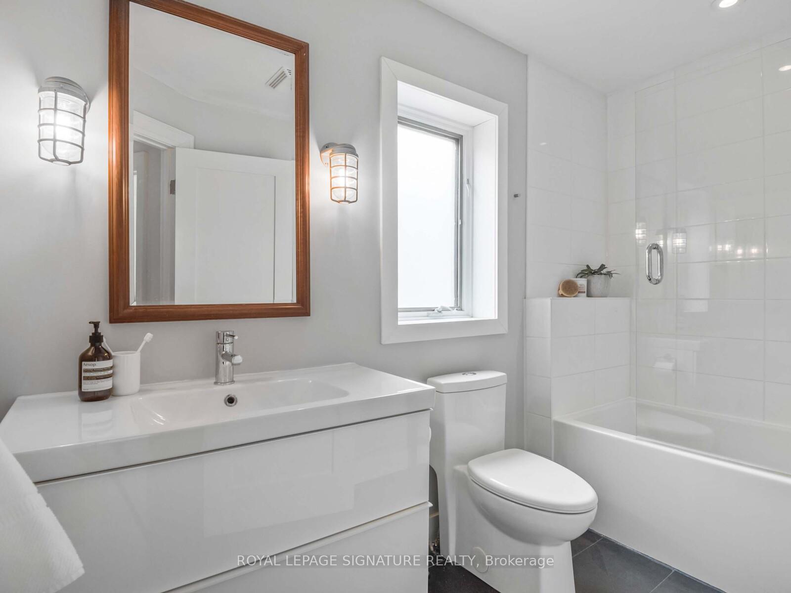 Photo 20 of 592 Hillsdale Avenue E, Toronto, Mount Pleasant East — HOMEH