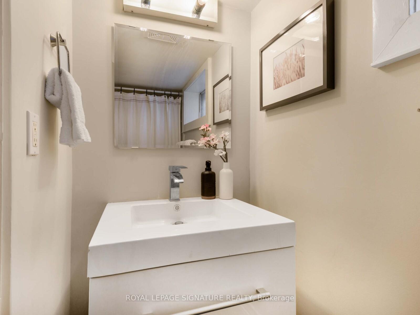 Photo 23 of 592 Hillsdale Avenue E, Toronto, Mount Pleasant East — HOMEH