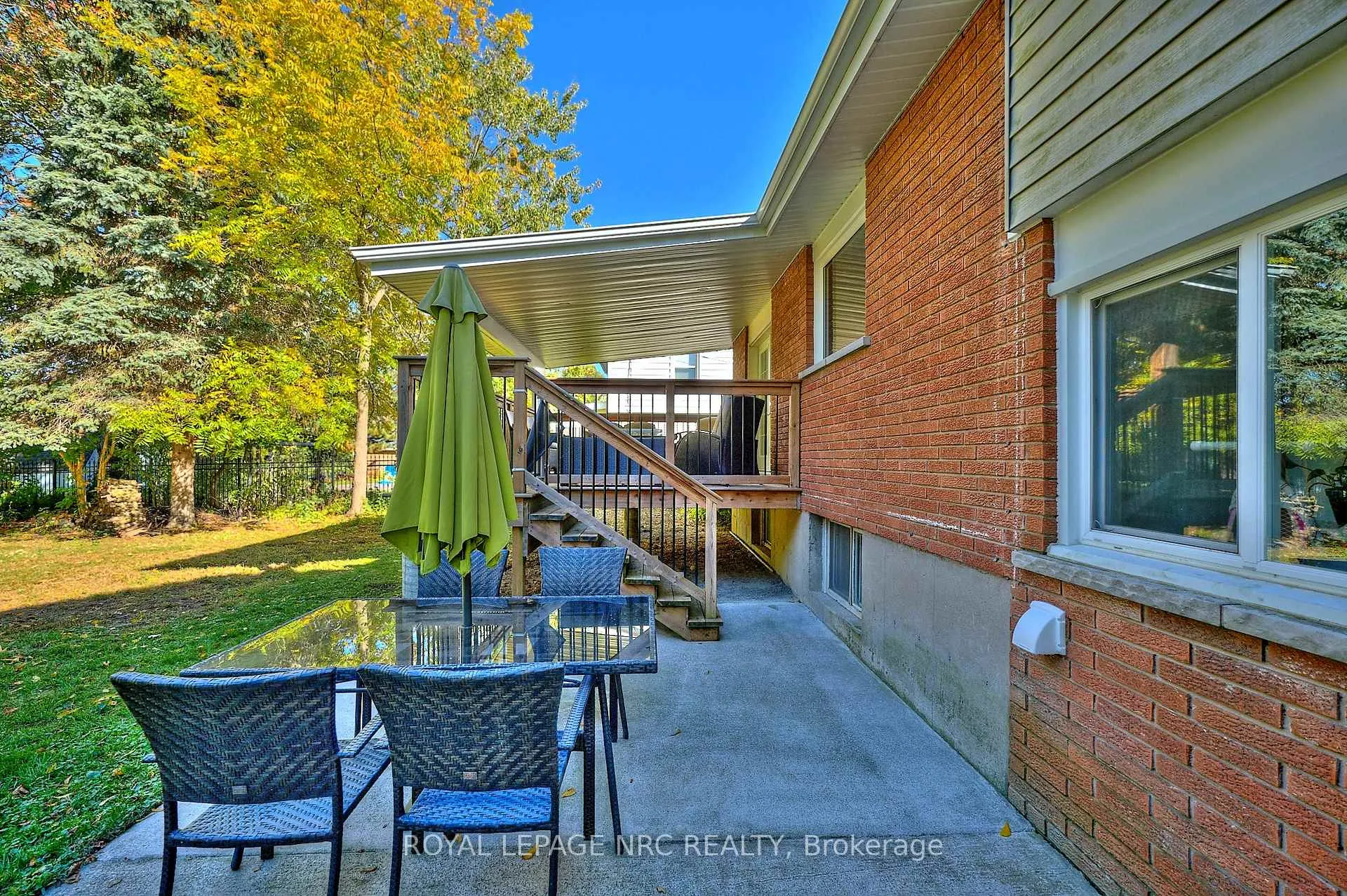 Photo 4 of 13 Damude Drive, Pelham, Fonthill — HOMEH