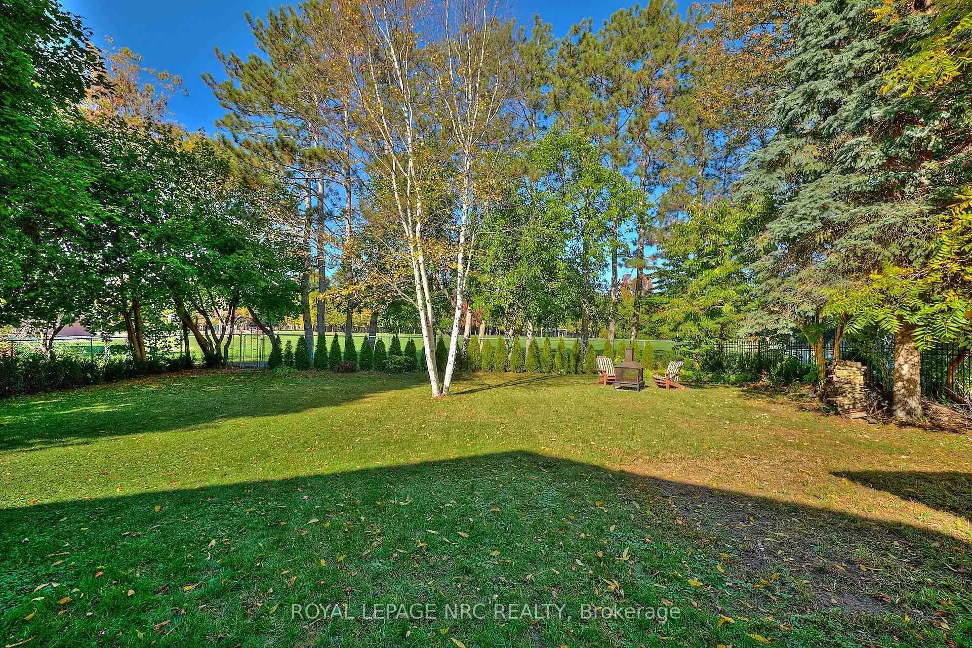 Photo 11 of 13 Damude Drive, Pelham, Fonthill — HOMEH