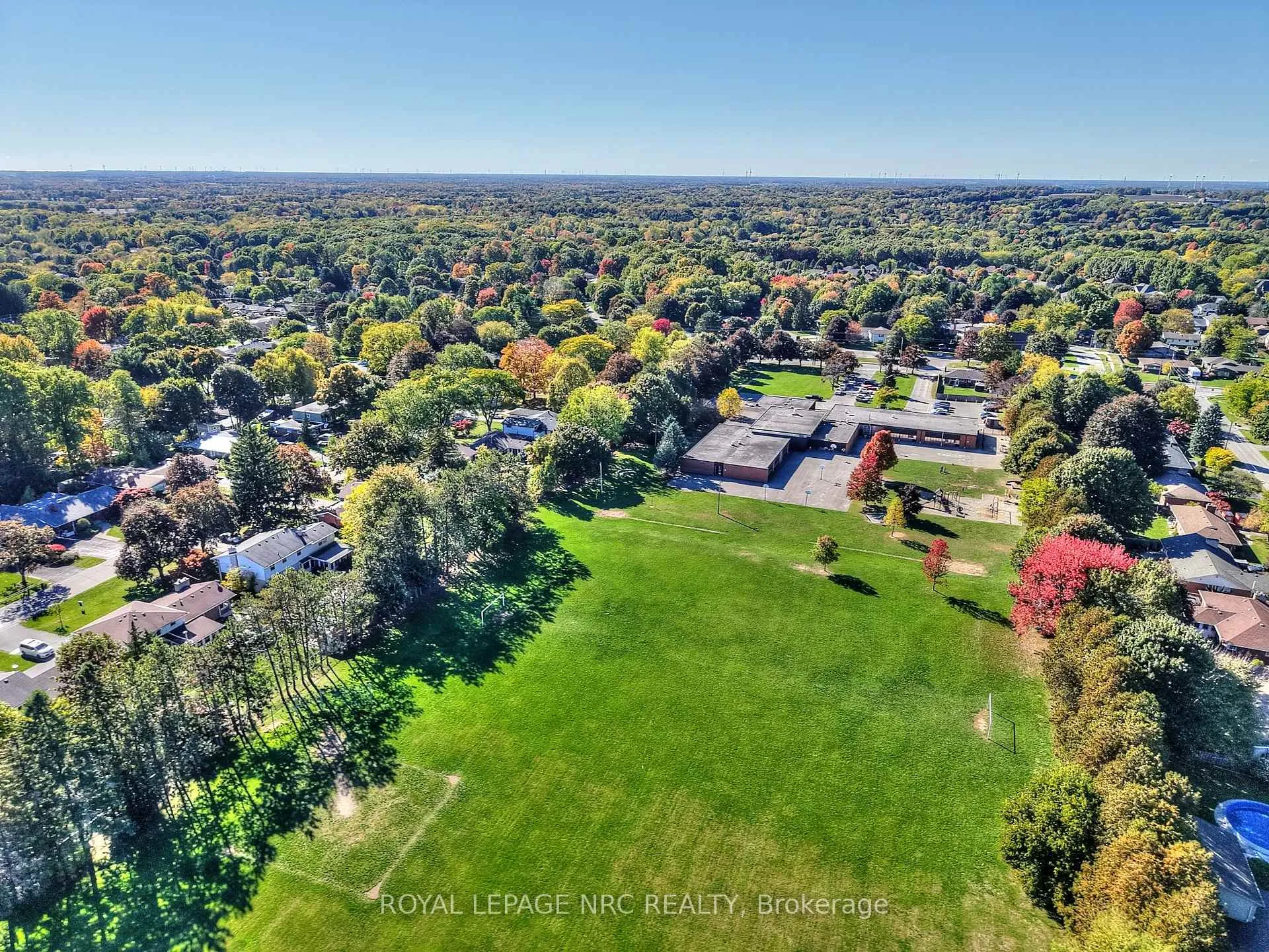 Photo 15 of 13 Damude Drive, Pelham, Fonthill — HOMEH
