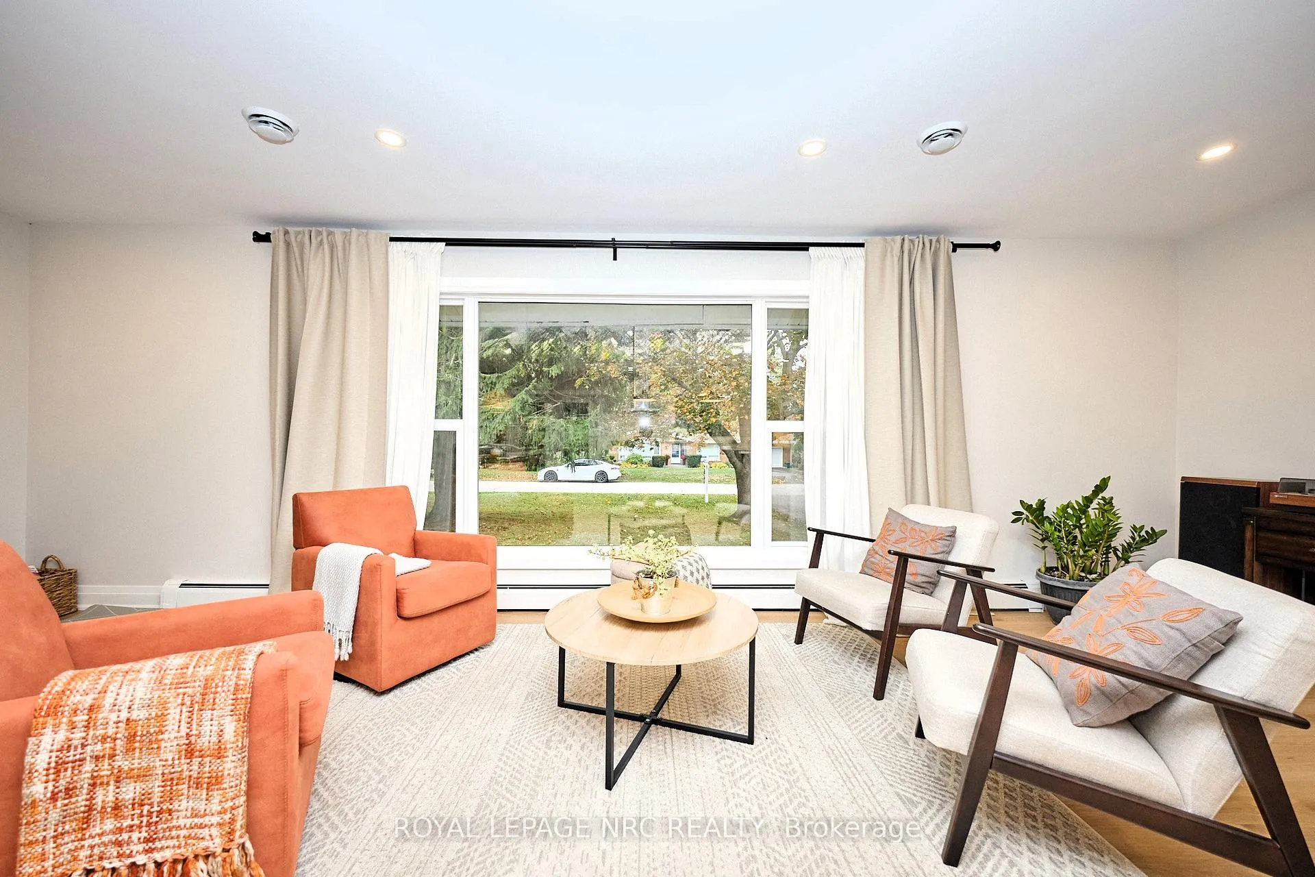 Photo 25 of 13 Damude Drive, Pelham, Fonthill — HOMEH