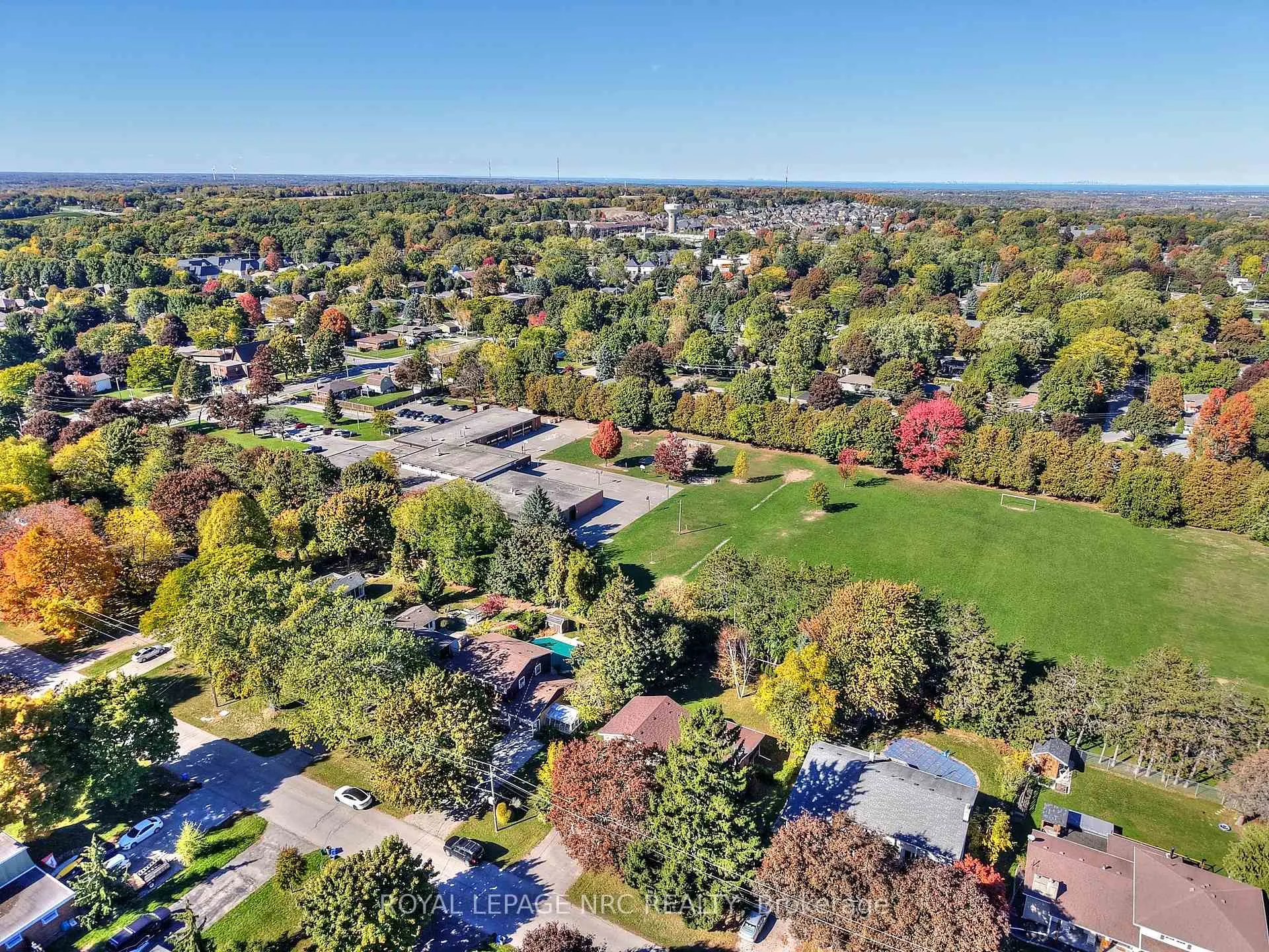 Photo 48 of 13 Damude Drive, Pelham, Fonthill — HOMEH