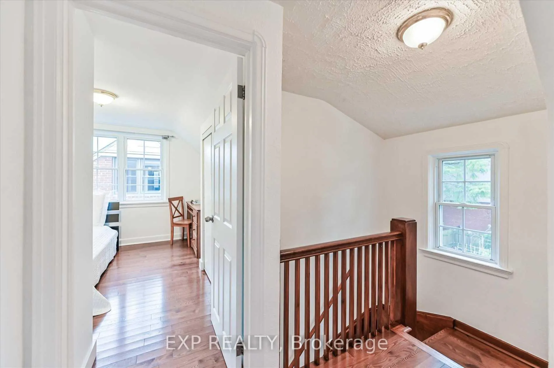 Photo 13 of 40 Plaxton(Upper Level) Drive, Toronto, O'Connor-Parkview — HOMEH