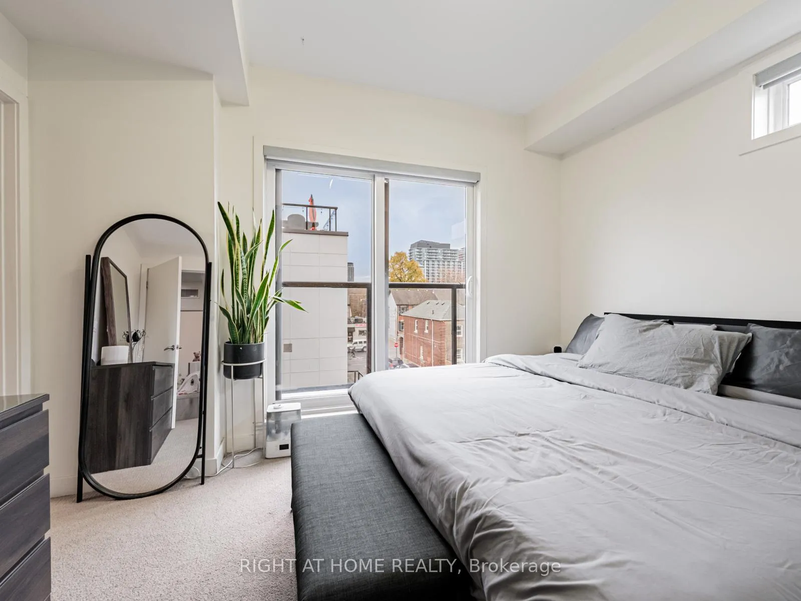 Photo 16 of 53 Sutton Avenue, Toronto, Regent Park — HOMEH