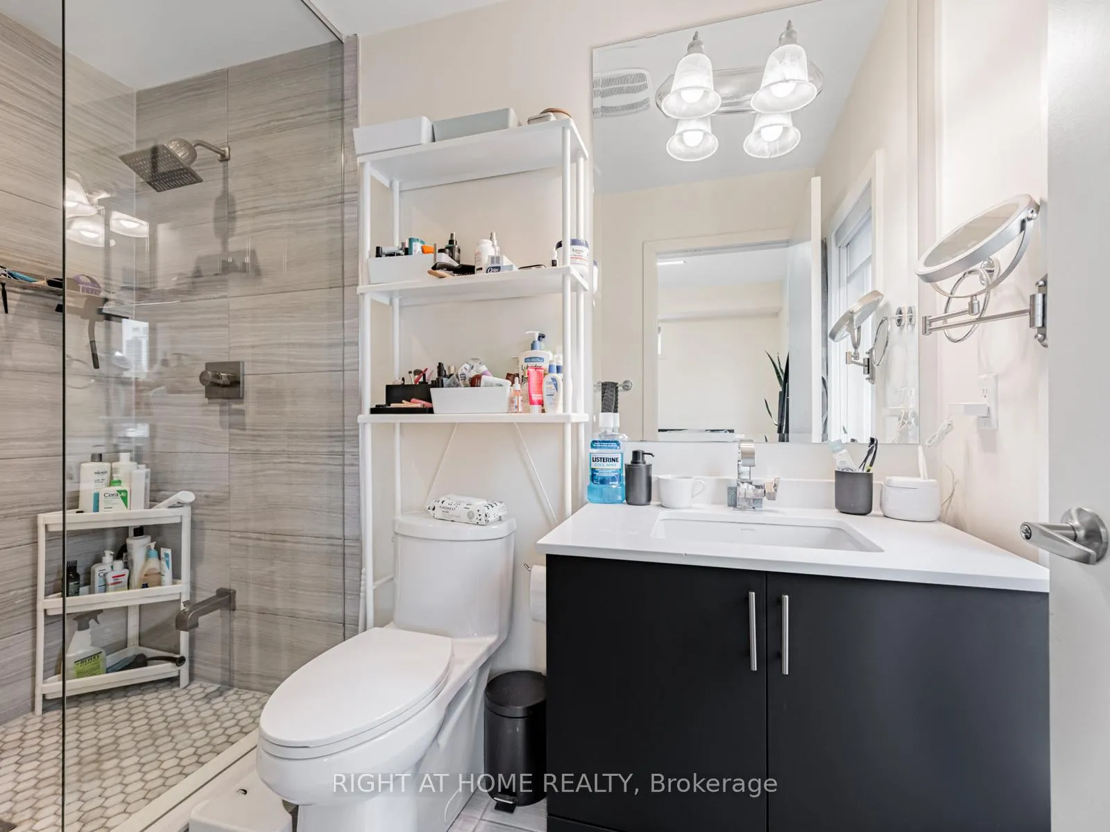 Photo 18 of 53 Sutton Avenue, Toronto, Regent Park — HOMEH