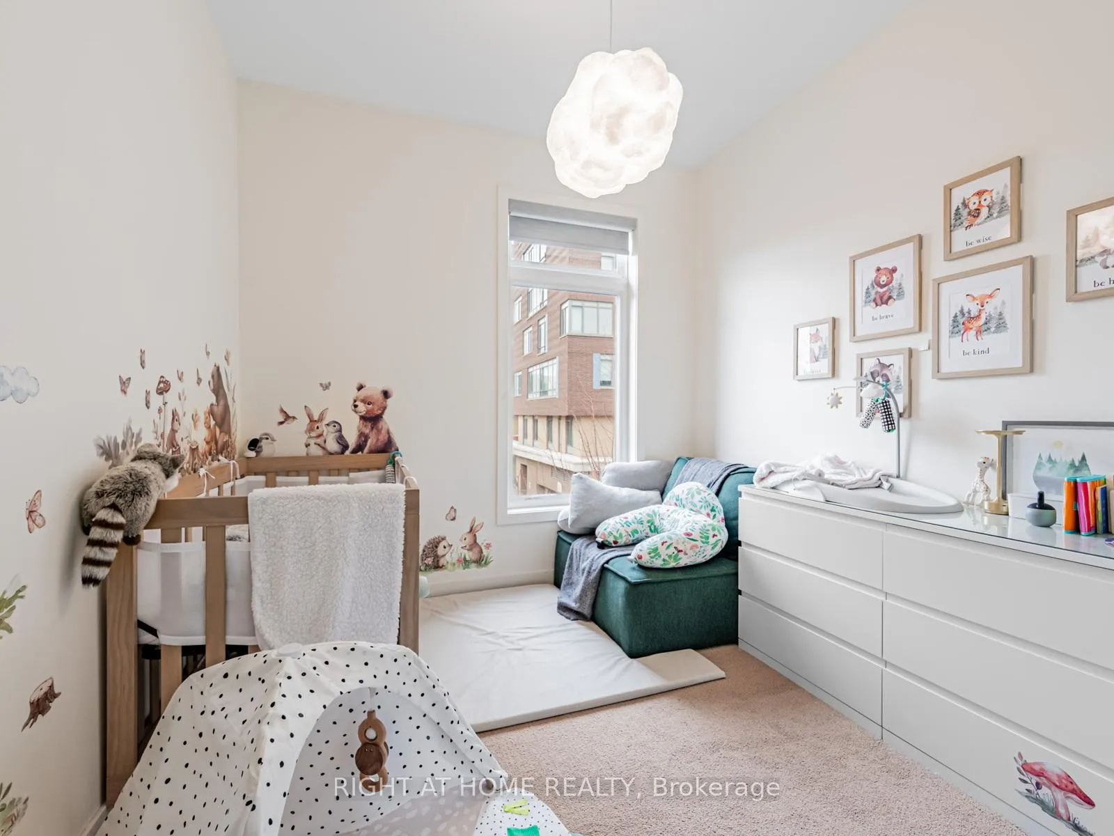 Photo 20 of 53 Sutton Avenue, Toronto, Regent Park — HOMEH