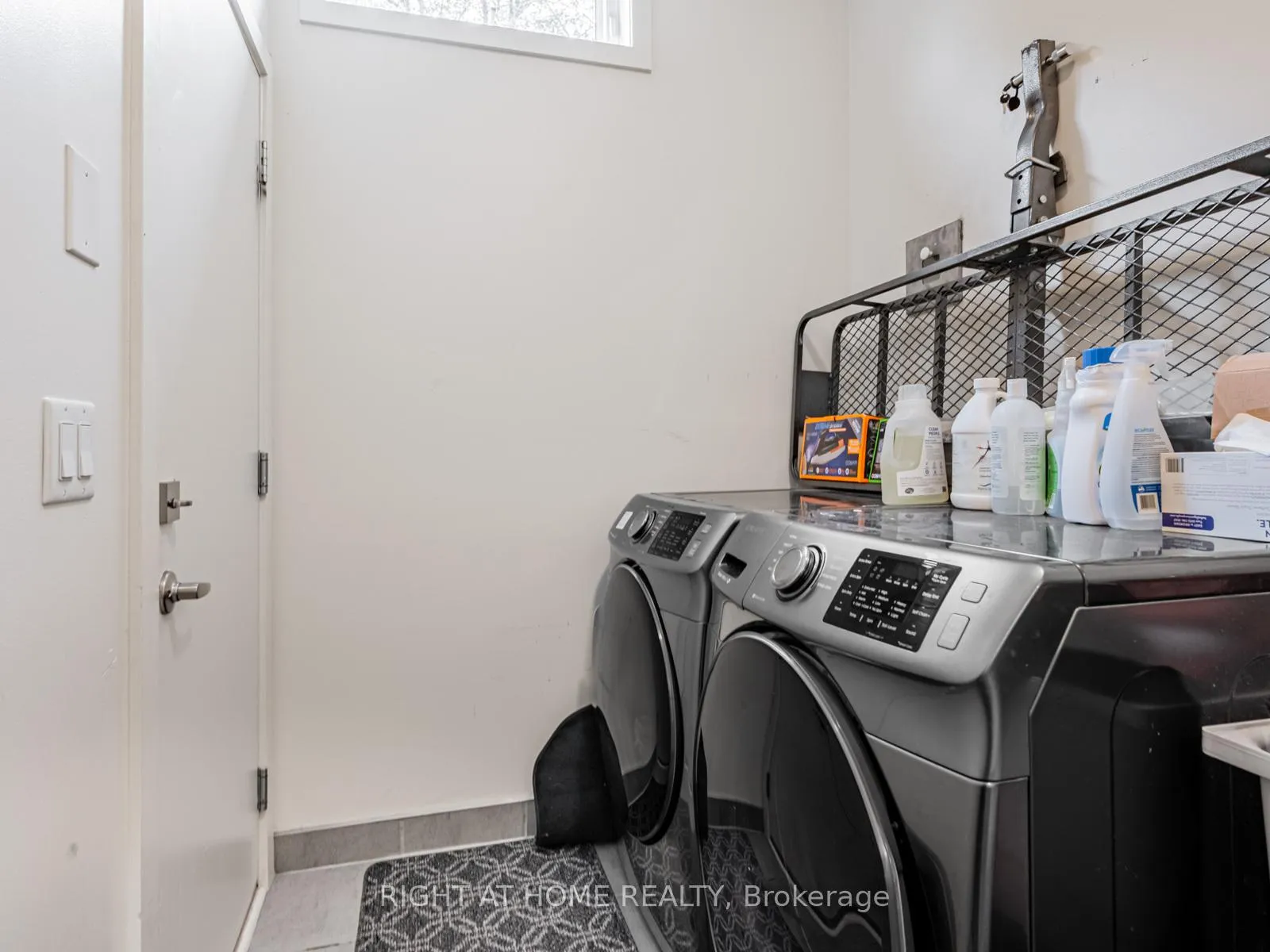 Photo 26 of 53 Sutton Avenue, Toronto, Regent Park — HOMEH