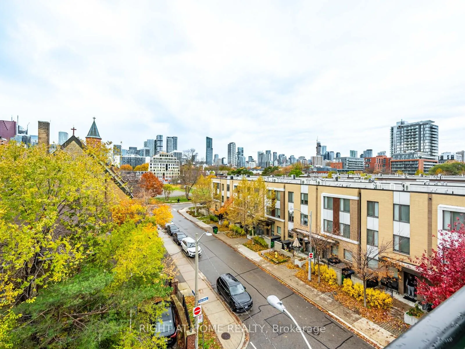 Photo 32 of 53 Sutton Avenue, Toronto, Regent Park — HOMEH