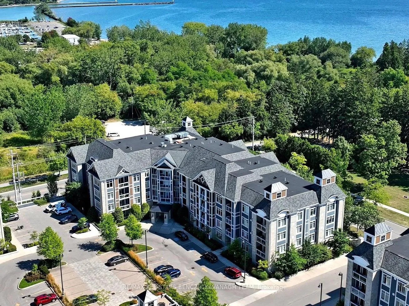 Front of Unit 206, 680 Gordon Street