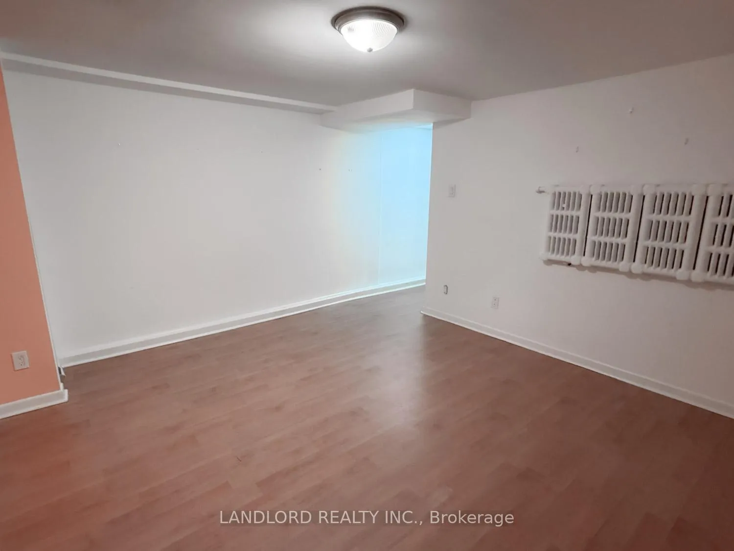 Photo 6 of Unit 5, 2469 Queen Street E, Toronto, The Beaches — HOMEH