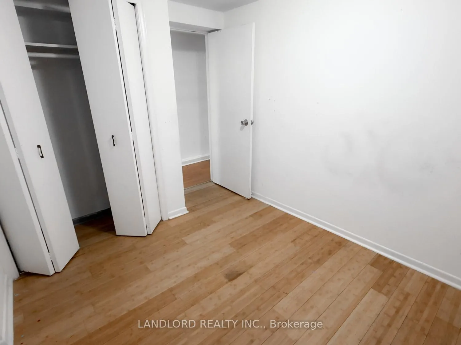 Photo 11 of Unit 5, 2469 Queen Street E, Toronto, The Beaches — HOMEH