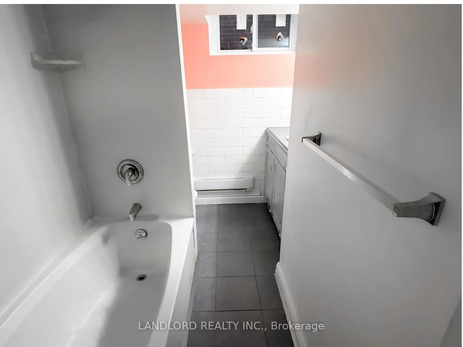 Photo 12 of Unit 5, 2469 Queen Street E, Toronto, The Beaches — HOMEH