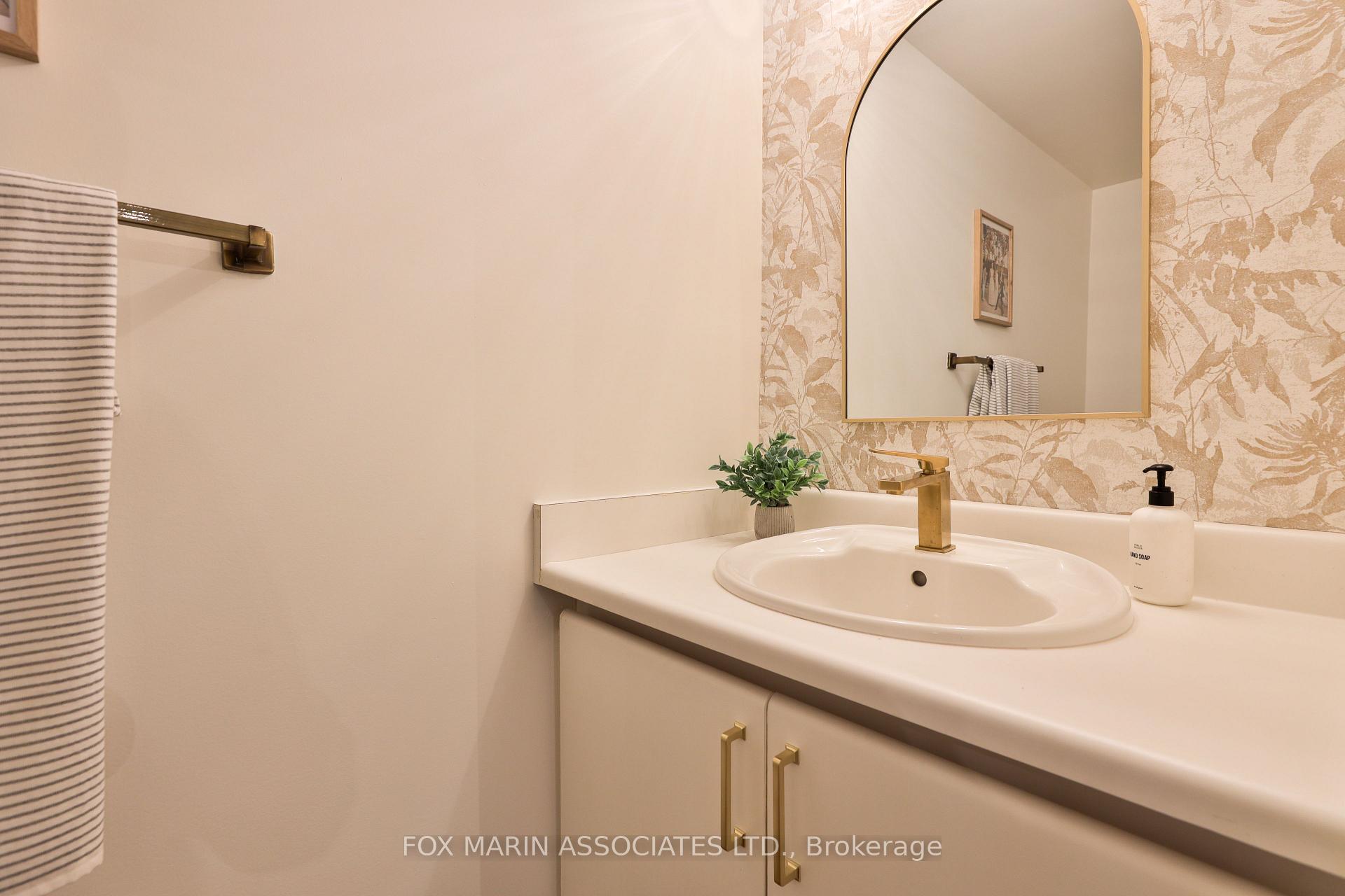 Photo 16 of 66 Heath Street E, Toronto, Rosedale-Moore Park — HOMEH