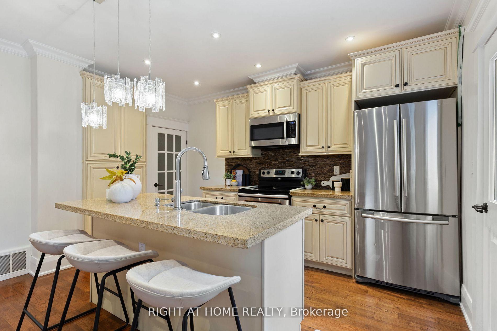 Photo 13 of 50 Iona Avenue, Toronto, East End-Danforth — HOMEH