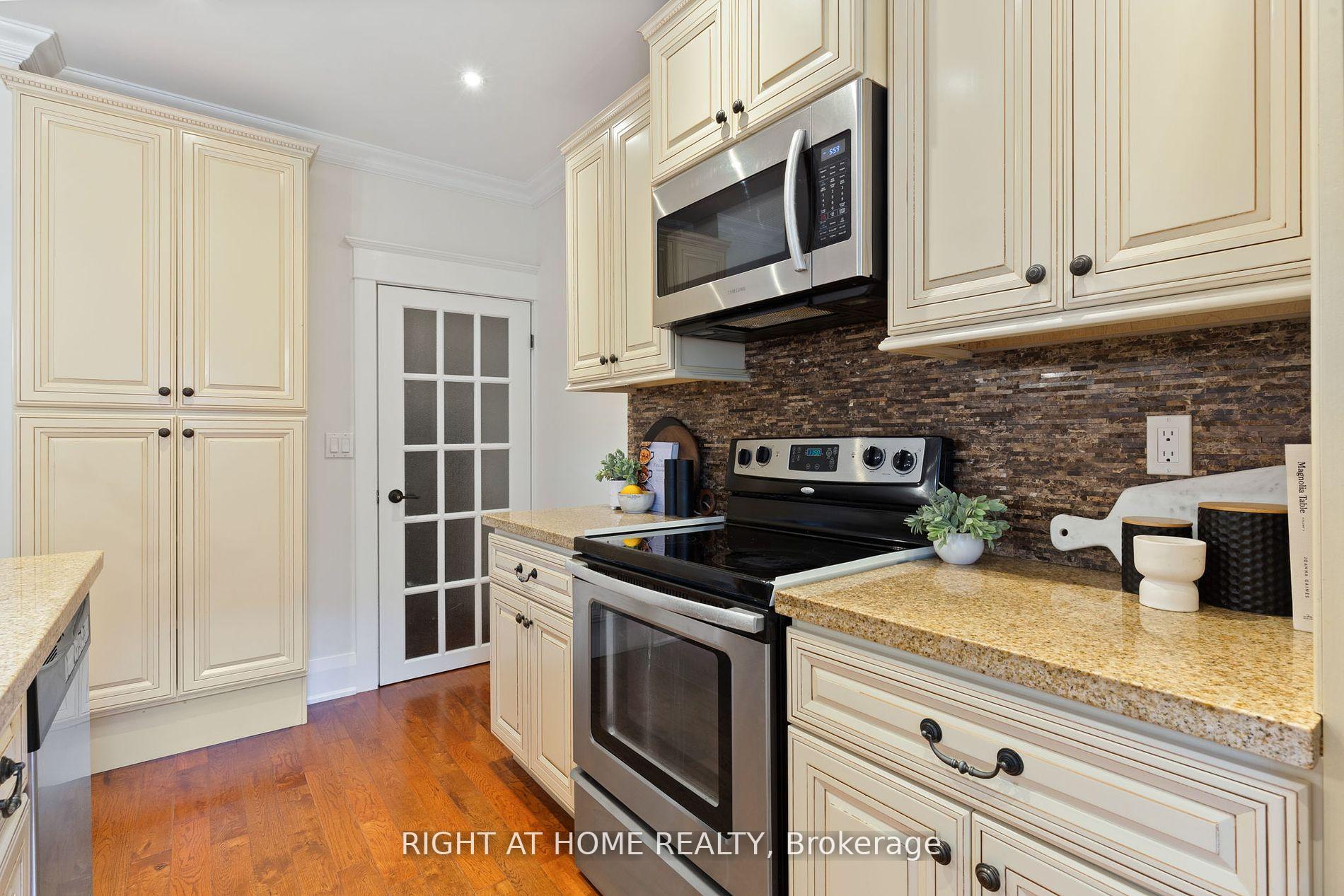 Photo 16 of 50 Iona Avenue, Toronto, East End-Danforth — HOMEH
