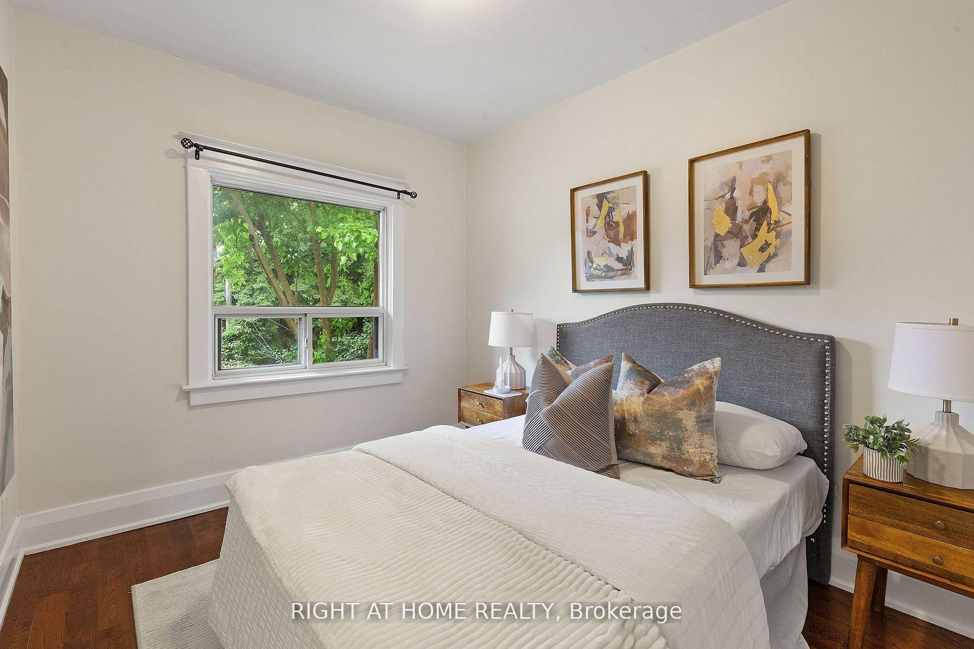 Photo 22 of 50 Iona Avenue, Toronto, East End-Danforth — HOMEH