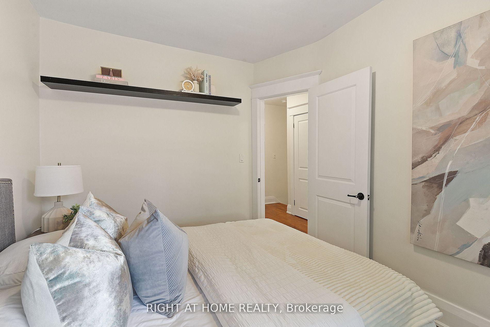 Photo 23 of 50 Iona Avenue, Toronto, East End-Danforth — HOMEH