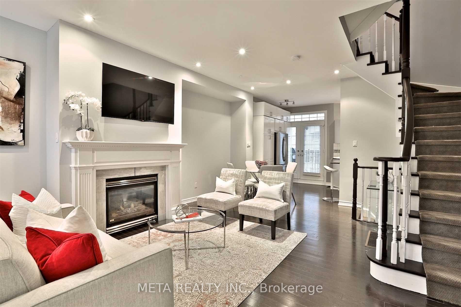 Photo 1 of 952 Millwood Road, Toronto, Leaside — HOMEH